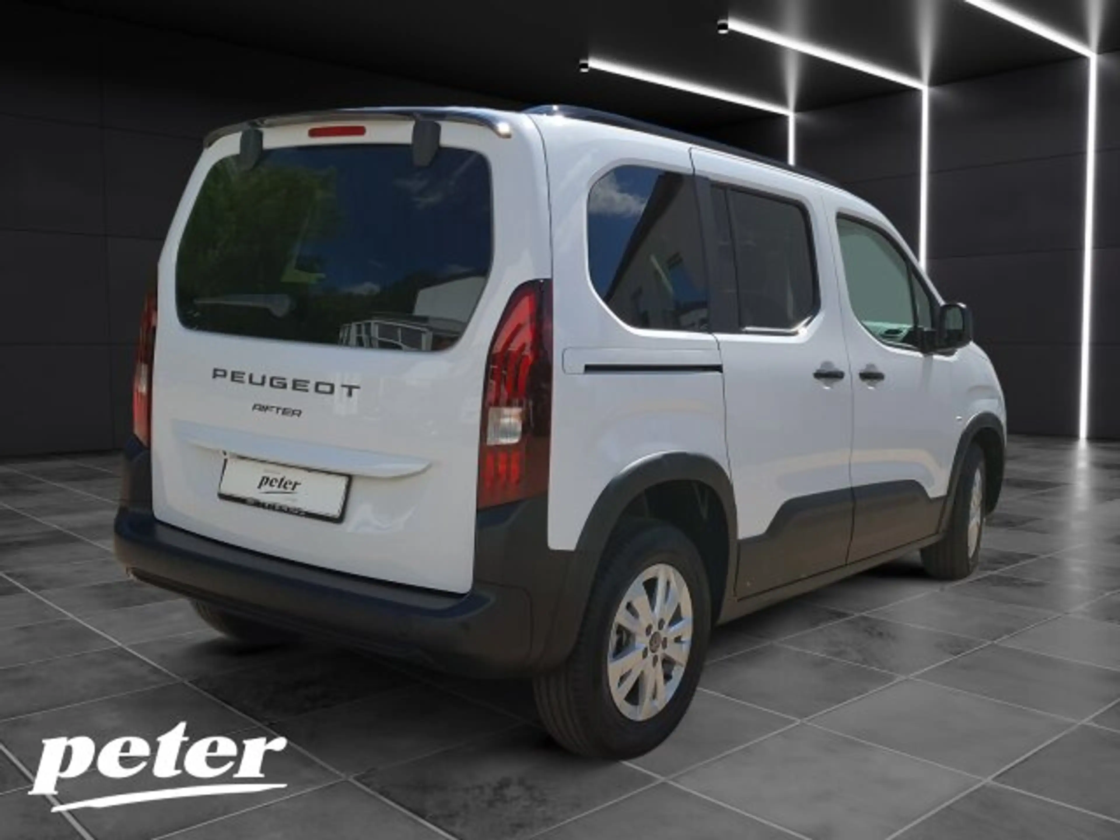 Peugeot Rifter Rifter Allure 100 +180°Kamera+Keyless+FSH+SHZ+ — photo 4