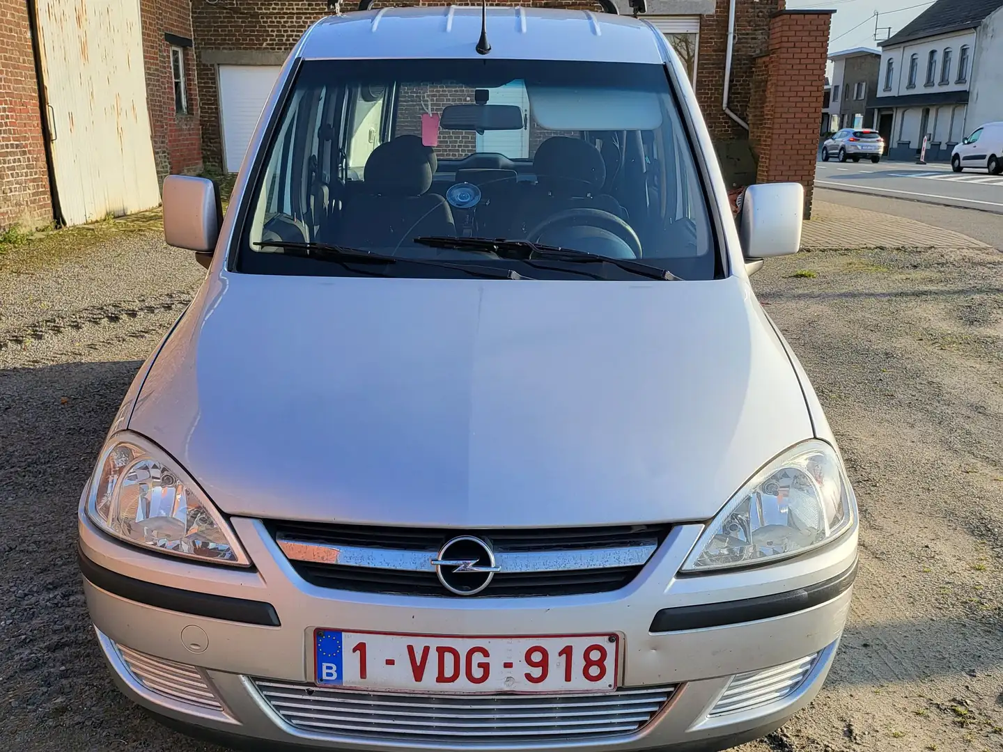 Opel Combo Combo Tour 1.3 CDTi Essentia (Hayon/Achterklep) Argintiu - 1