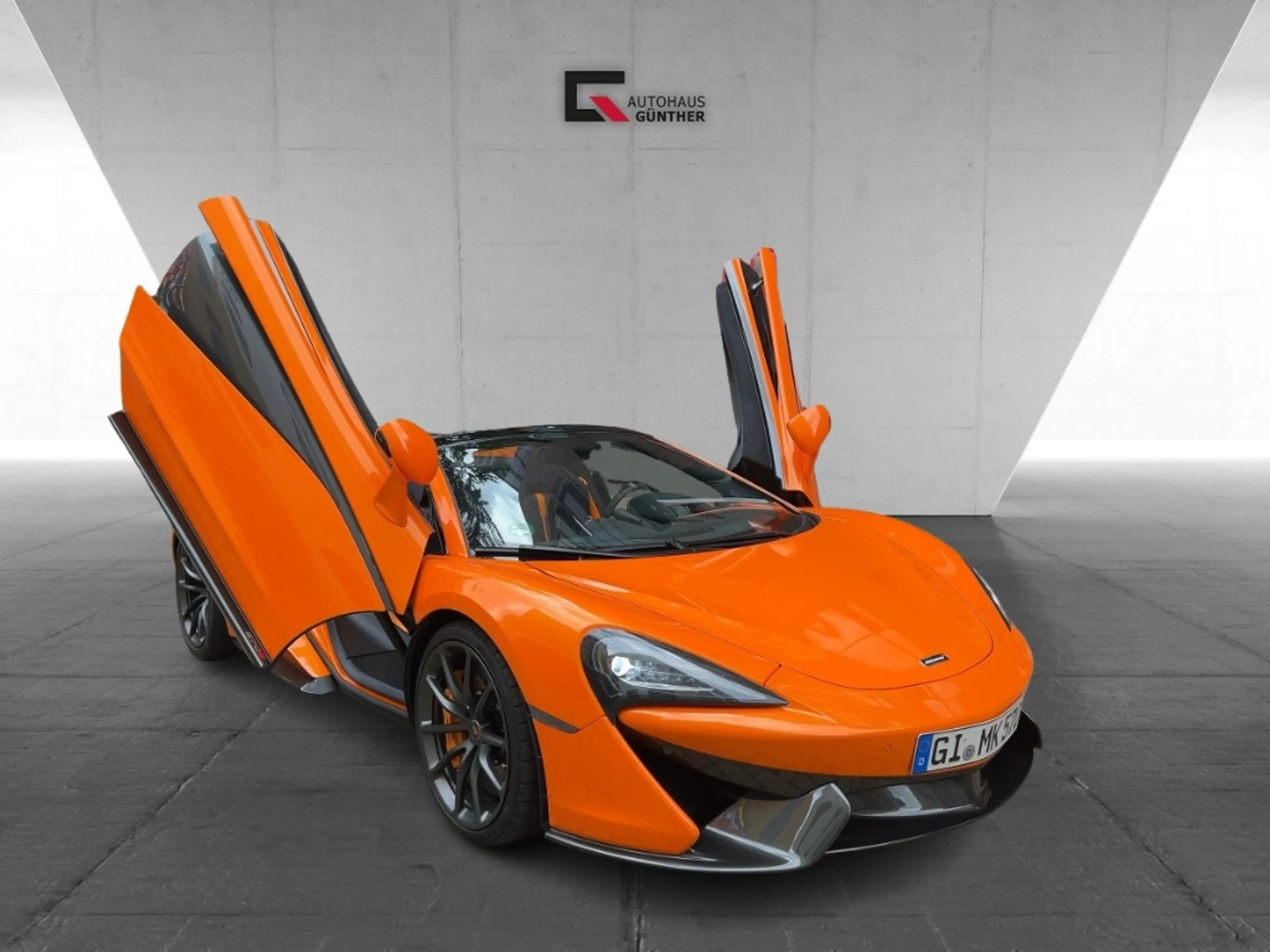 McLaren 570S Spider - wenig KM - top Zustand - foliert — photo 14