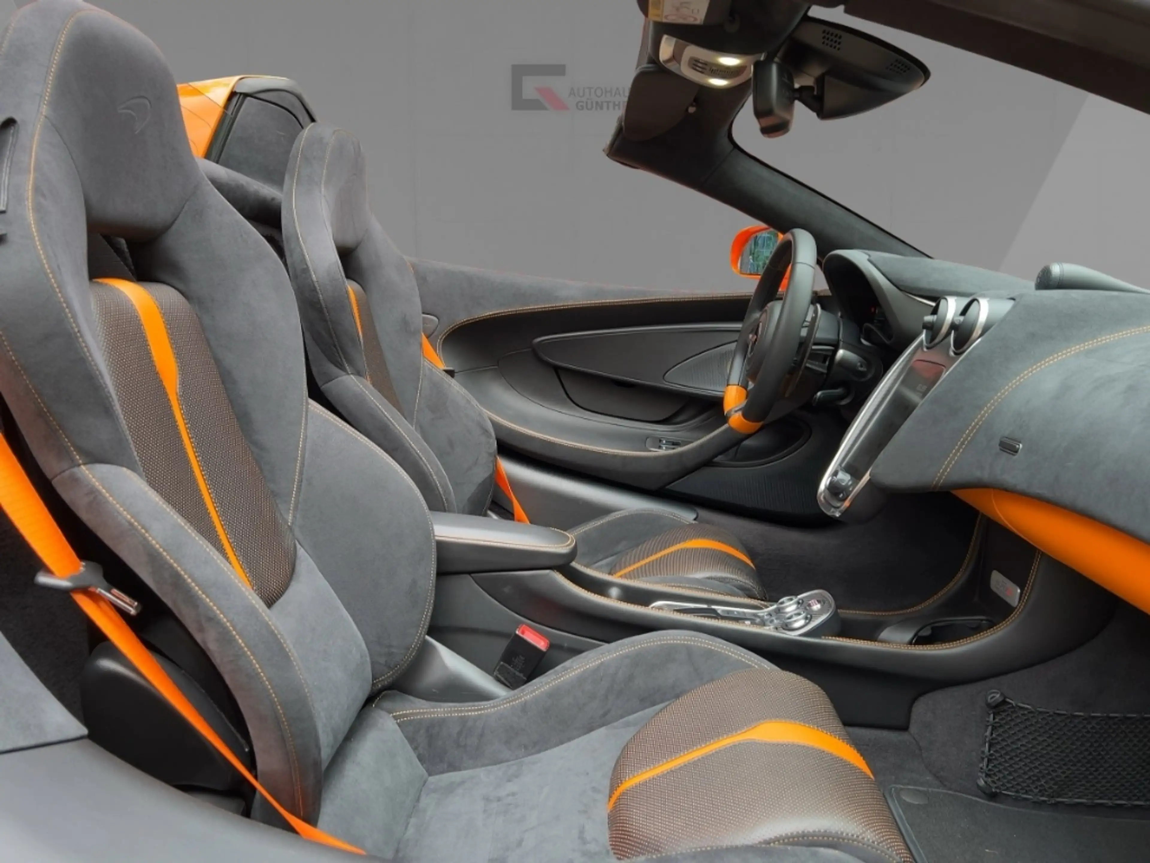 McLaren 570S Spider - wenig KM - top Zustand - foliert — photo 10