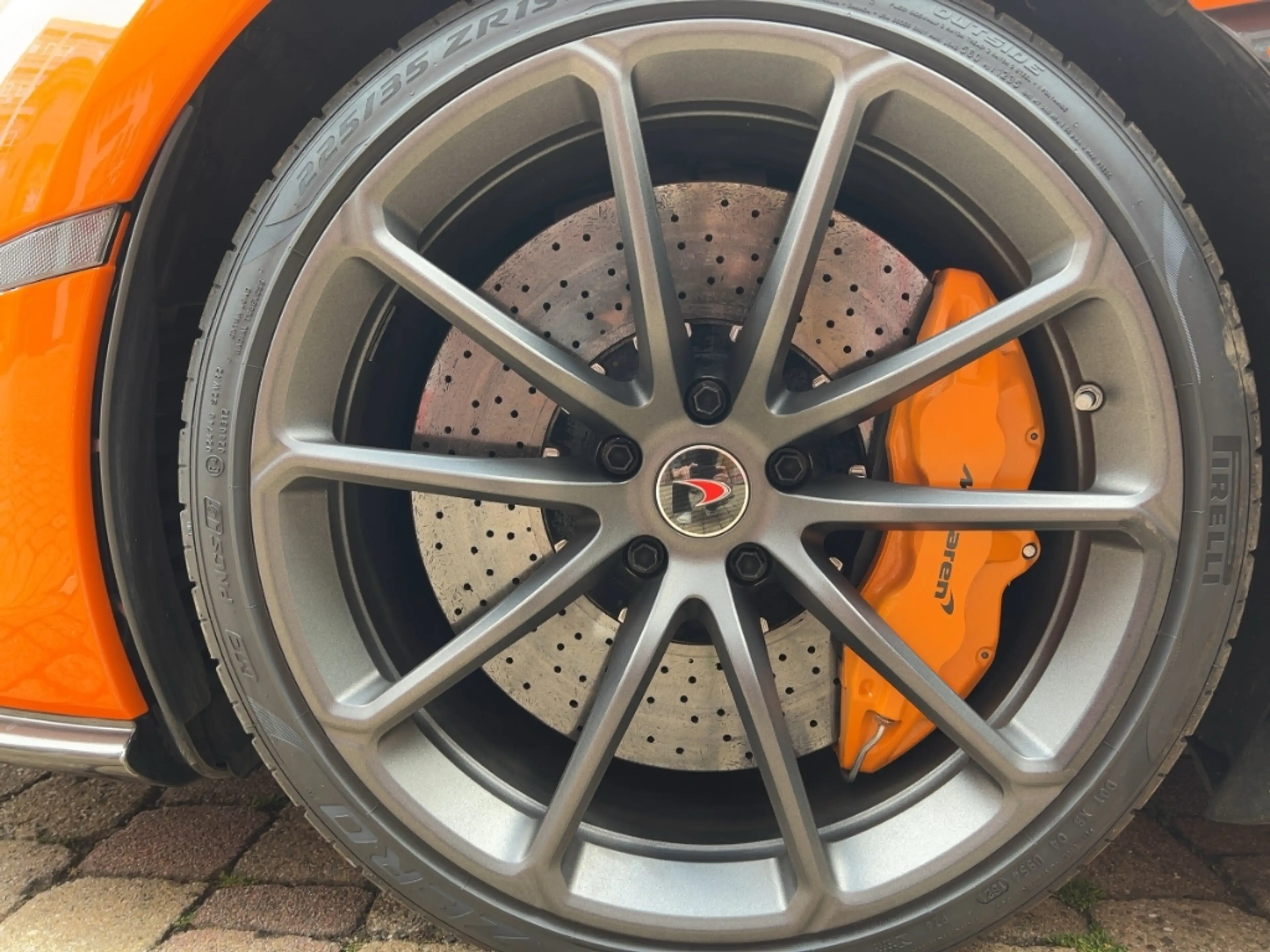 McLaren 570S Spider - wenig KM - top Zustand - foliert — photo 7