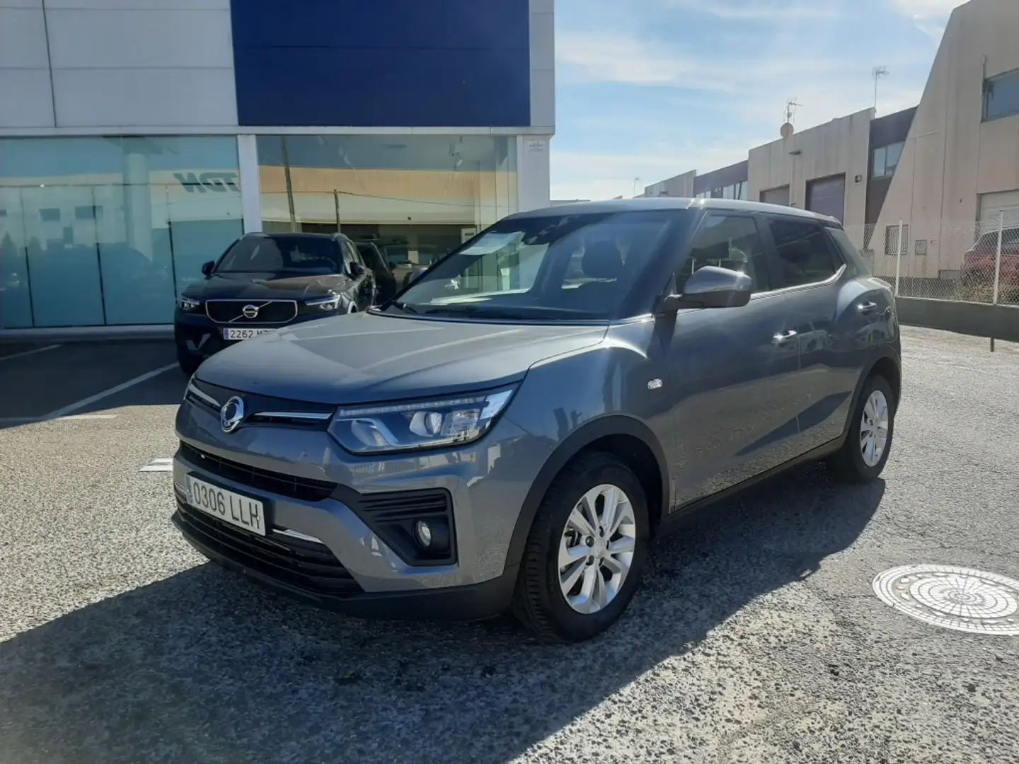 SsangYong Tivoli G12 Urban 4x2 Grau - 1