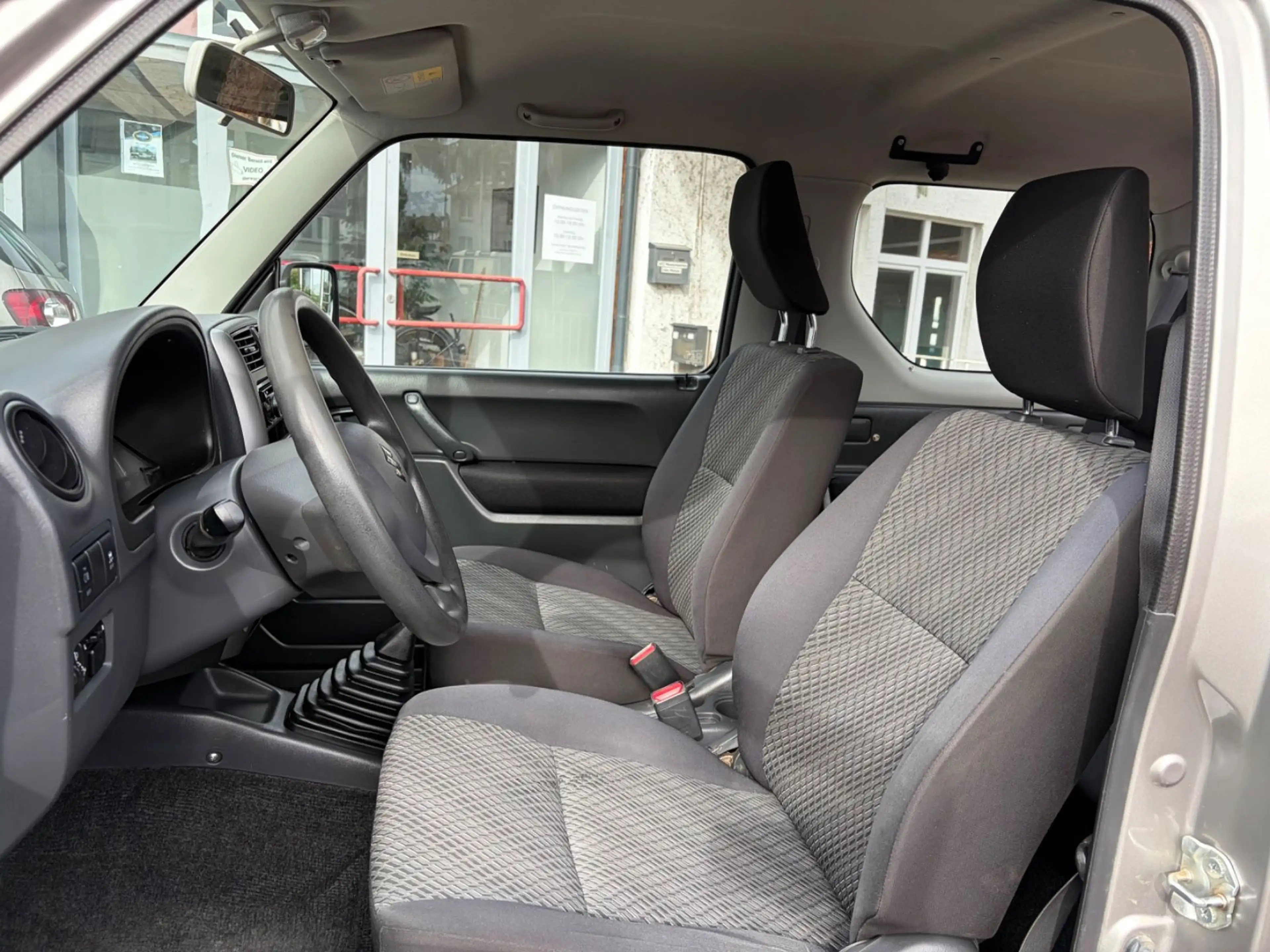 Suzuki Jimny Ranger Comfort Lim.*Sitzheizung*2.Hand*AHK — photo 11