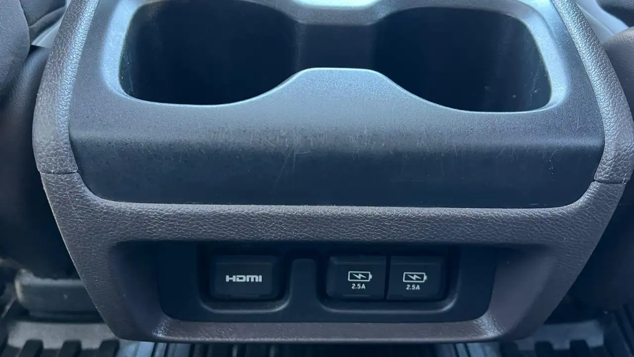 Honda Odyssey снимка Honda Odyssey