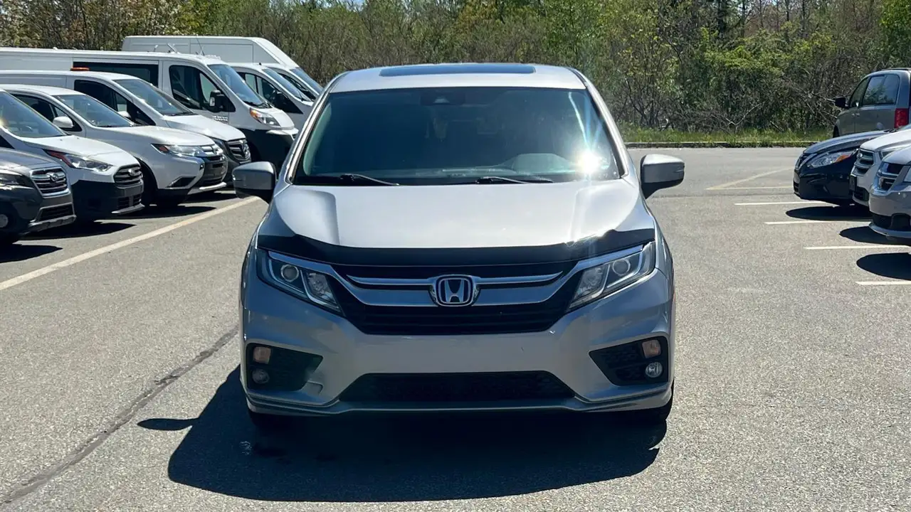 Honda Odyssey снимка Honda Odyssey