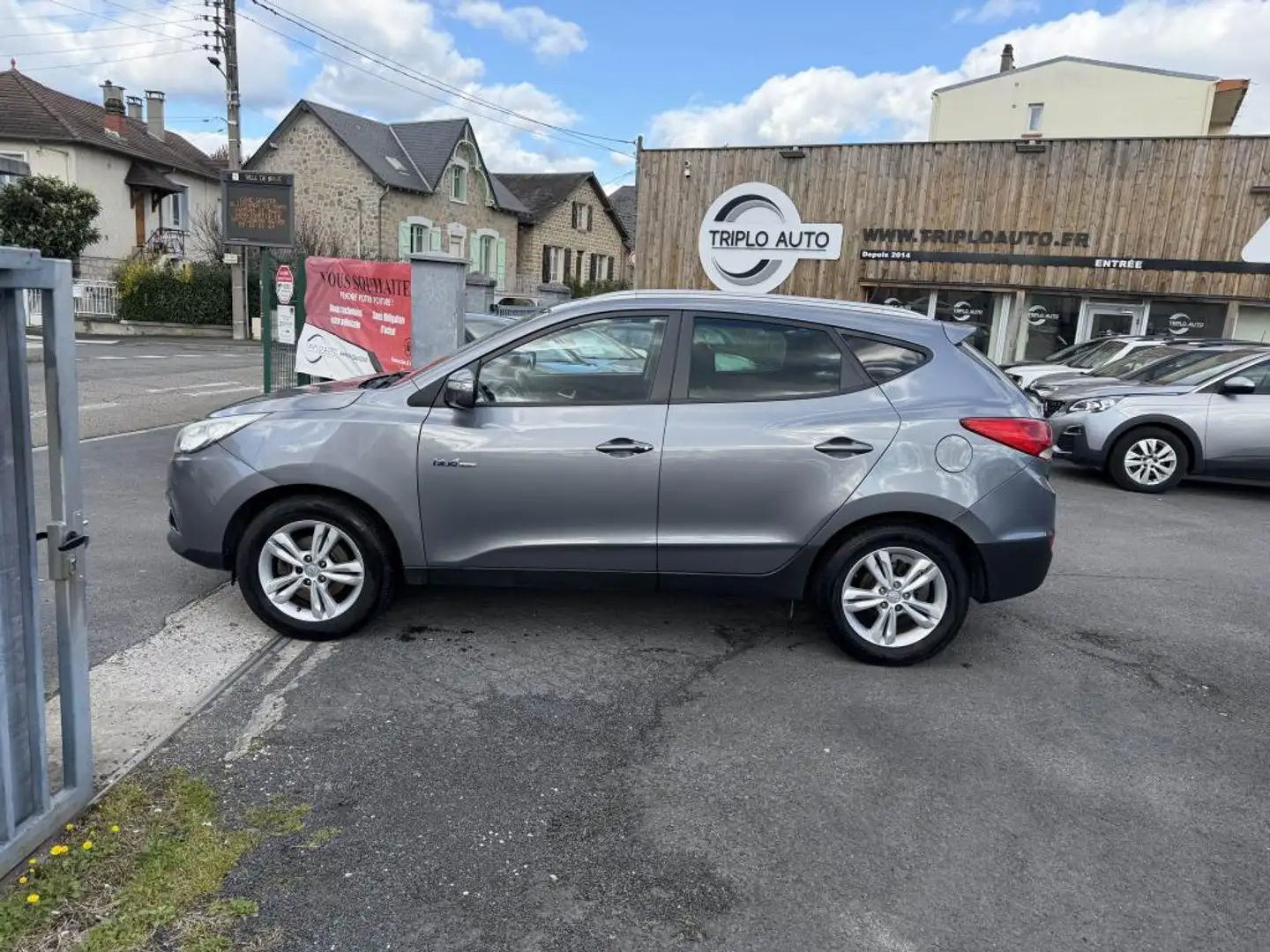 Hyundai iX35 1.7 CRDI FAP - 115 Euro gps + clim + camera AR Grau - 2