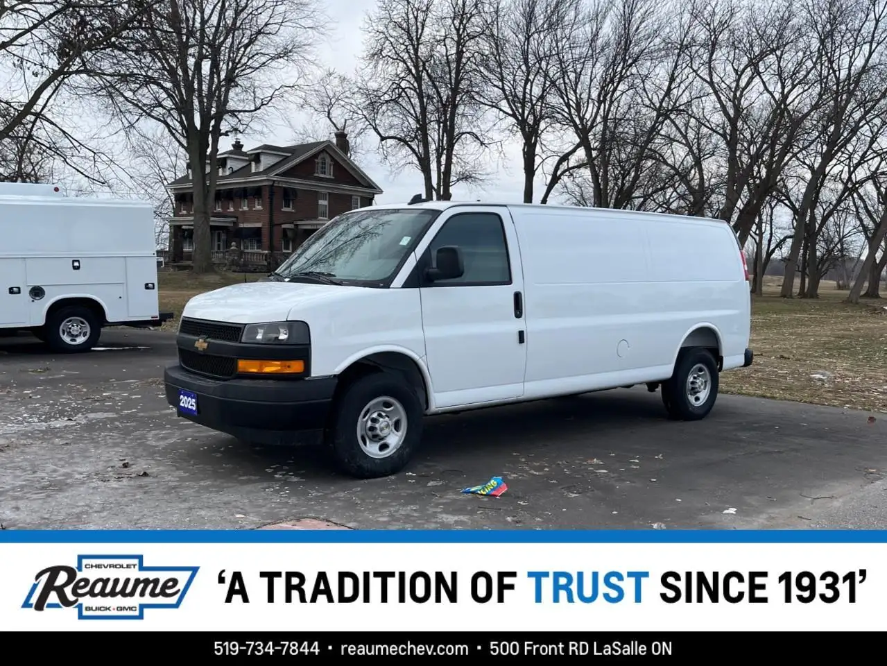 2025 Chevrolet Express 2500