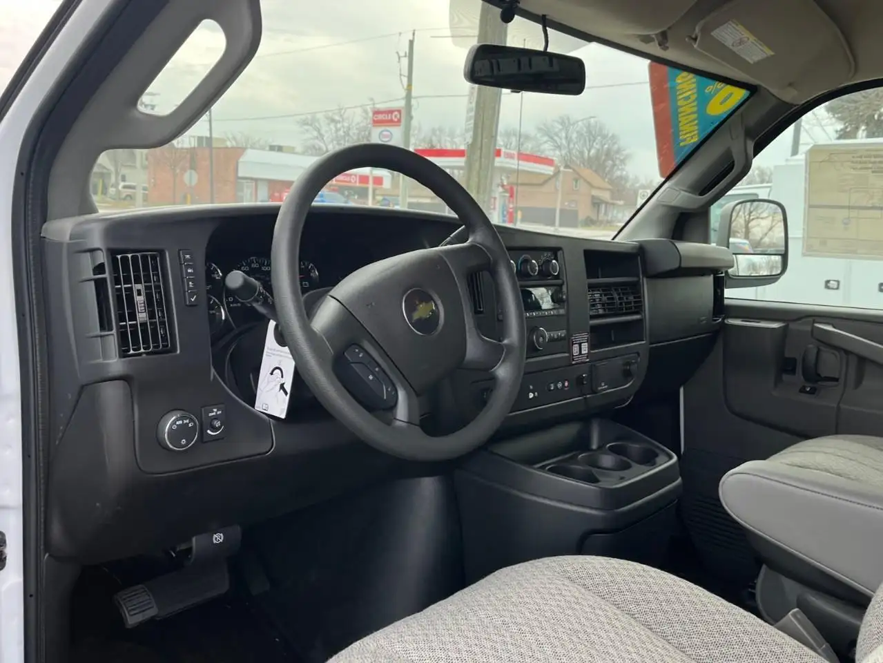 Chevrolet Express 2500 снимка Chevrolet Express 2500