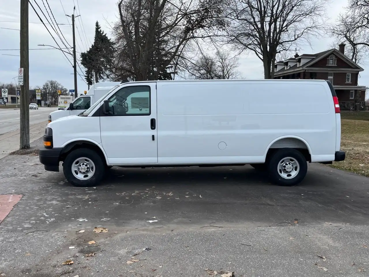 Chevrolet Express 2500 снимка Chevrolet Express 2500