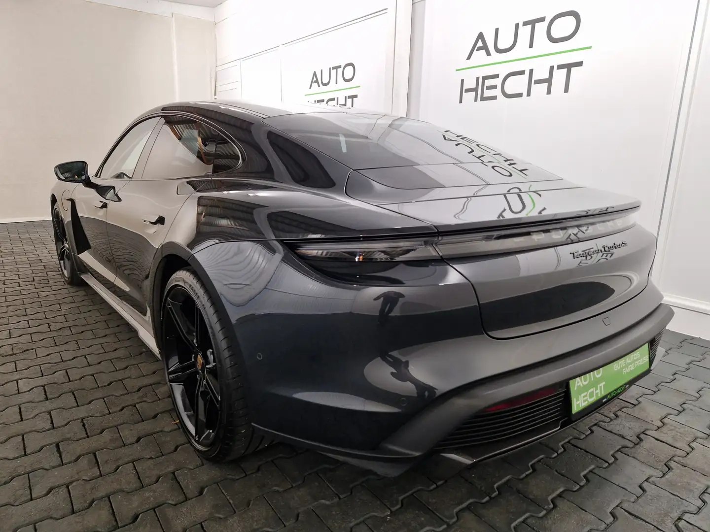 Porsche Taycan Turbo S InnoDrive, Beifahrerdisplay, Panorama Grigio - 2
