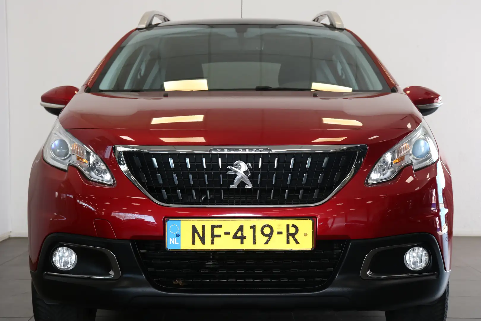 Peugeot 2008 1.2 PureTech Blue Lion 82 | Navi | Panoramadak | A Rojo - 2