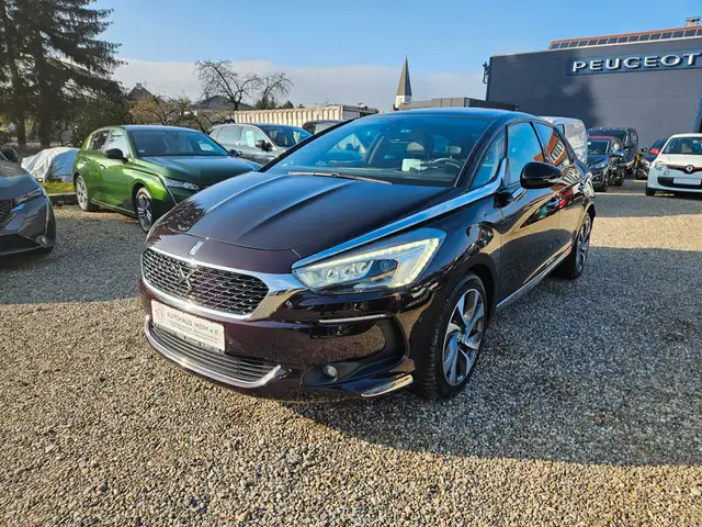 DS Automobiles DS 5