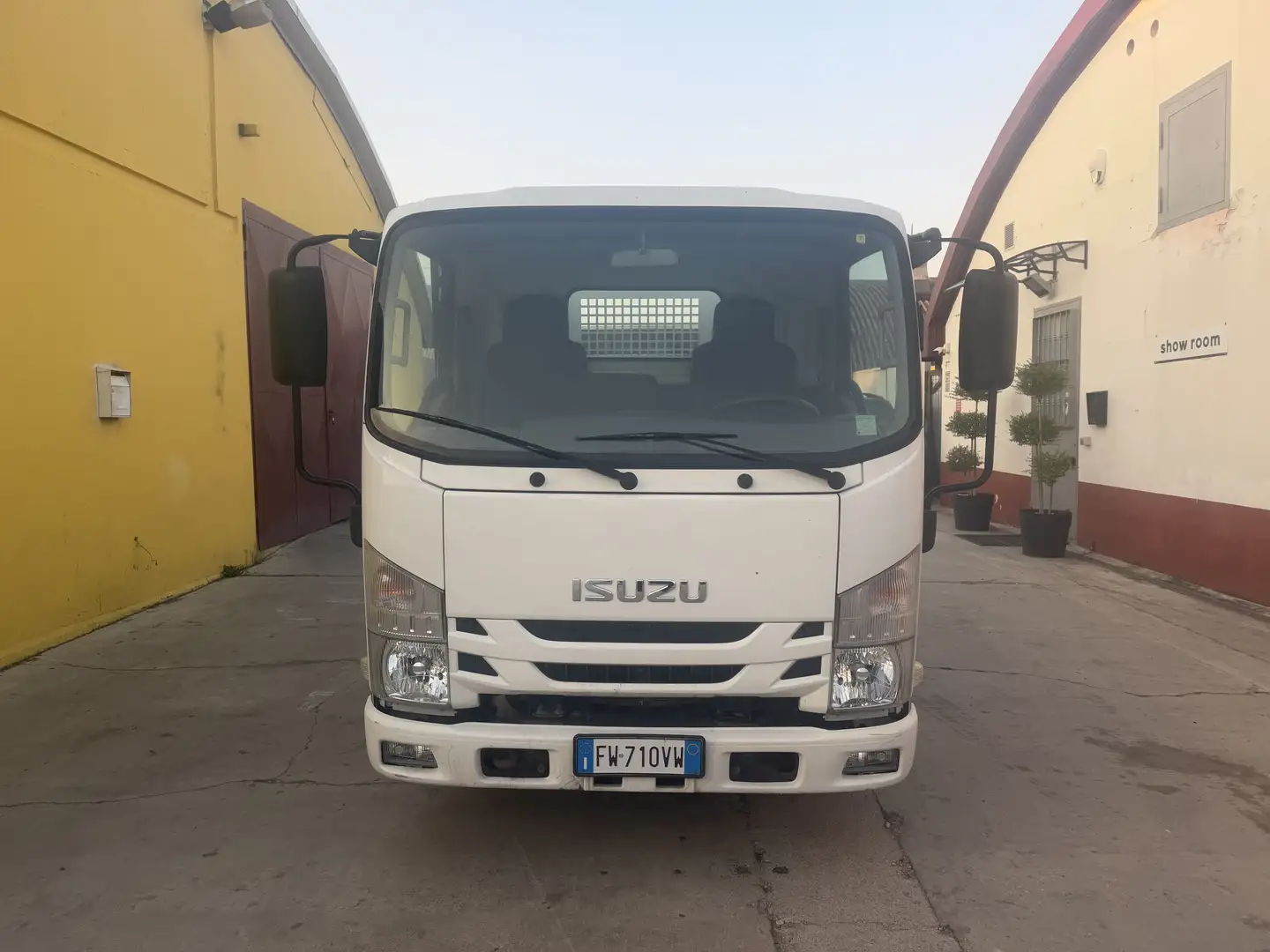 Isuzu PICK UP Md 21 Trilaterale Ribaltabile Cabinato - 1