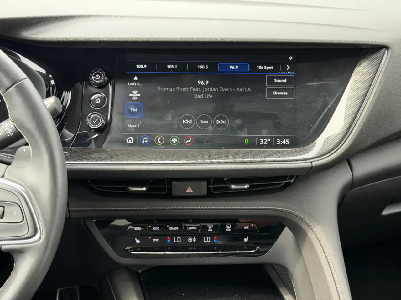 Buick Envision снимка Buick Envision