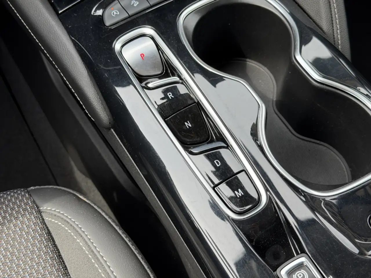 Buick Envision снимка Buick Envision