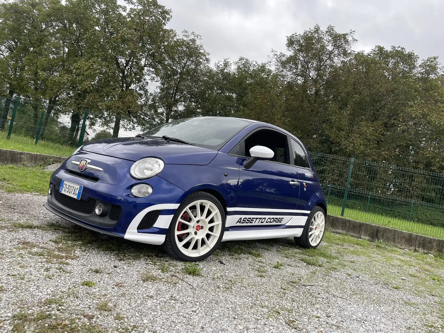 Abarth 595 1.4 16v t. t-jet Yamaha Factory Racing 160cv - 1
