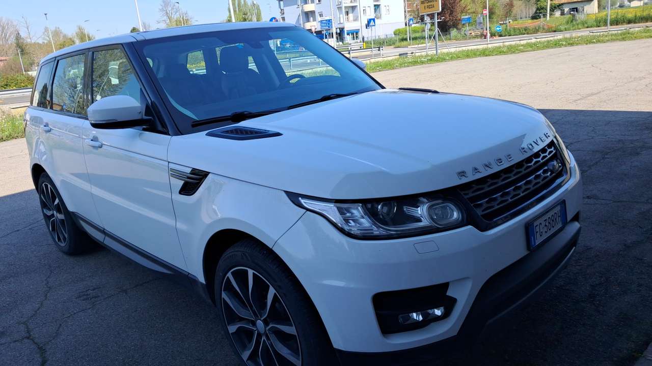 Land Rover Range Rover Sport 3.0 tdV6 SE auto