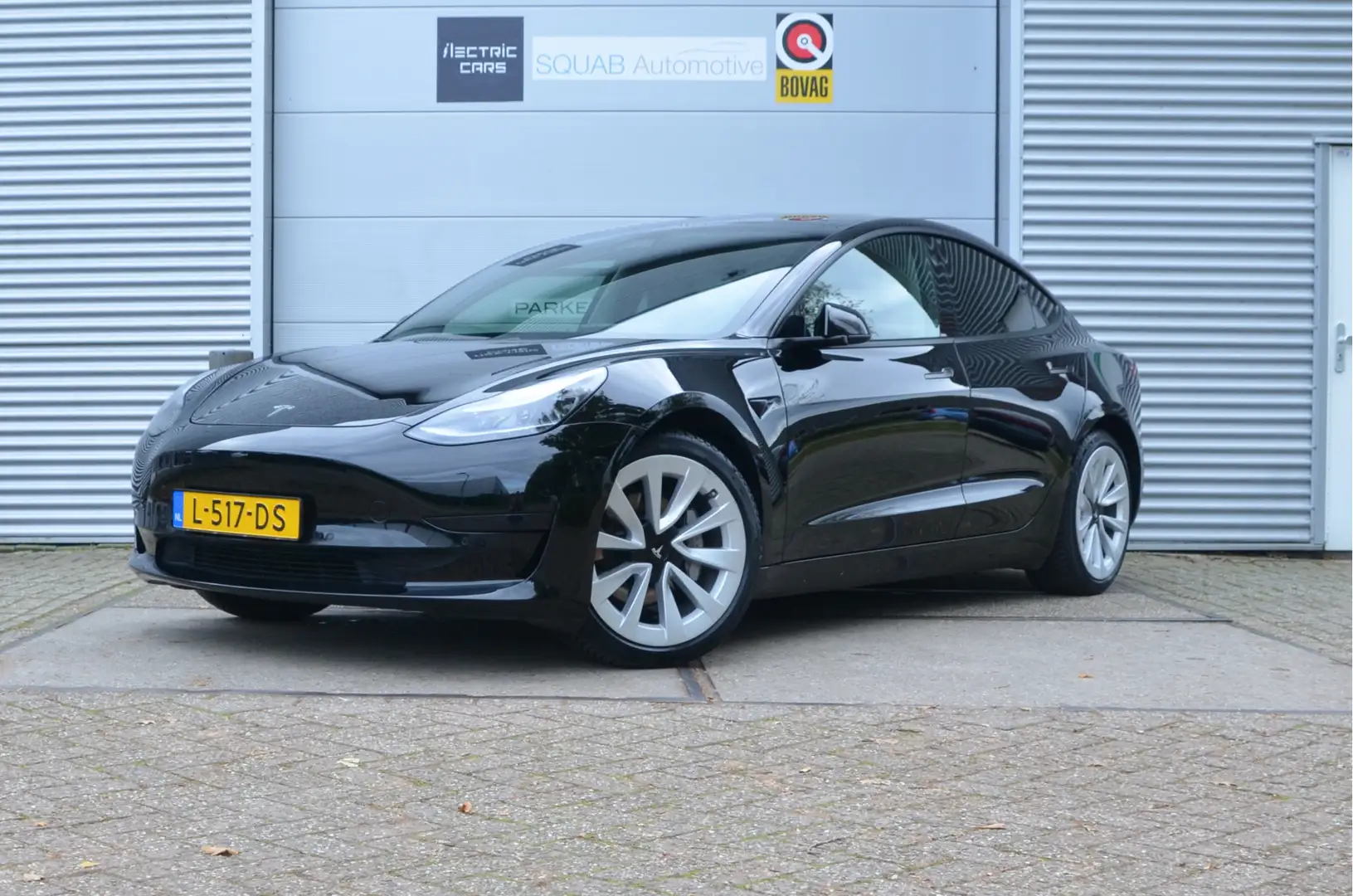 Tesla Model 3 Standard RWD Plus 60 kWh AutoPilot, 19" Alu Zwart - 1