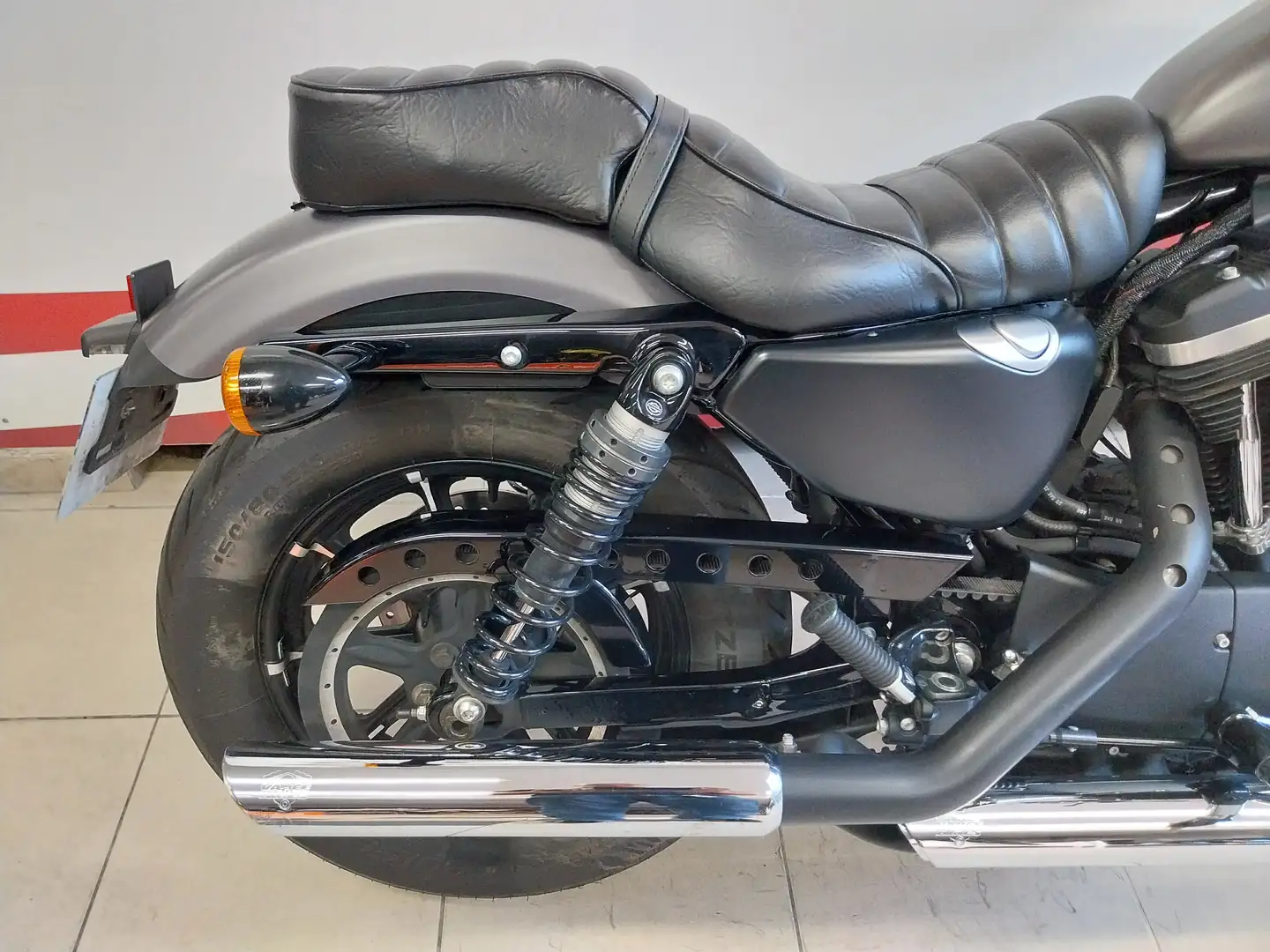 Harley-Davidson Sportster 883 Gris - 2