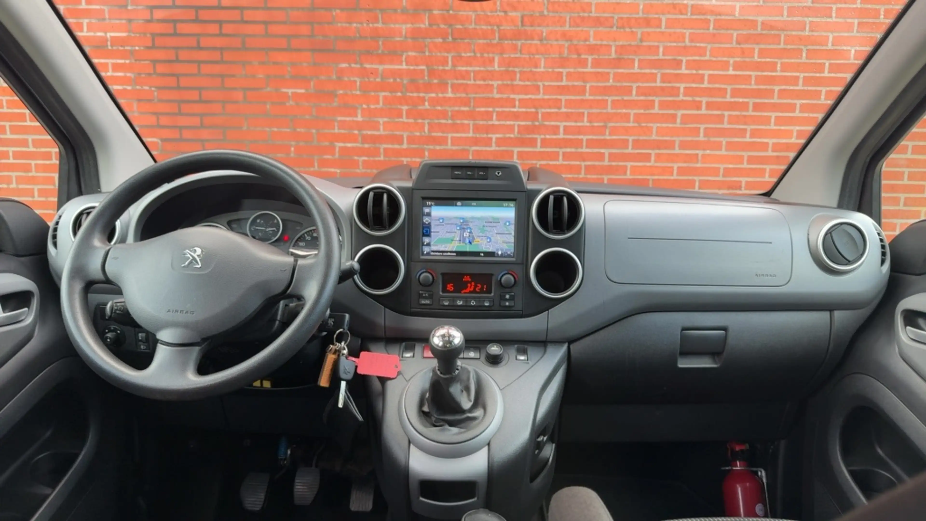 Peugeot Partner Tepee 1.2 PureTech 110PK Allure Camera Navigatie T — photo 40