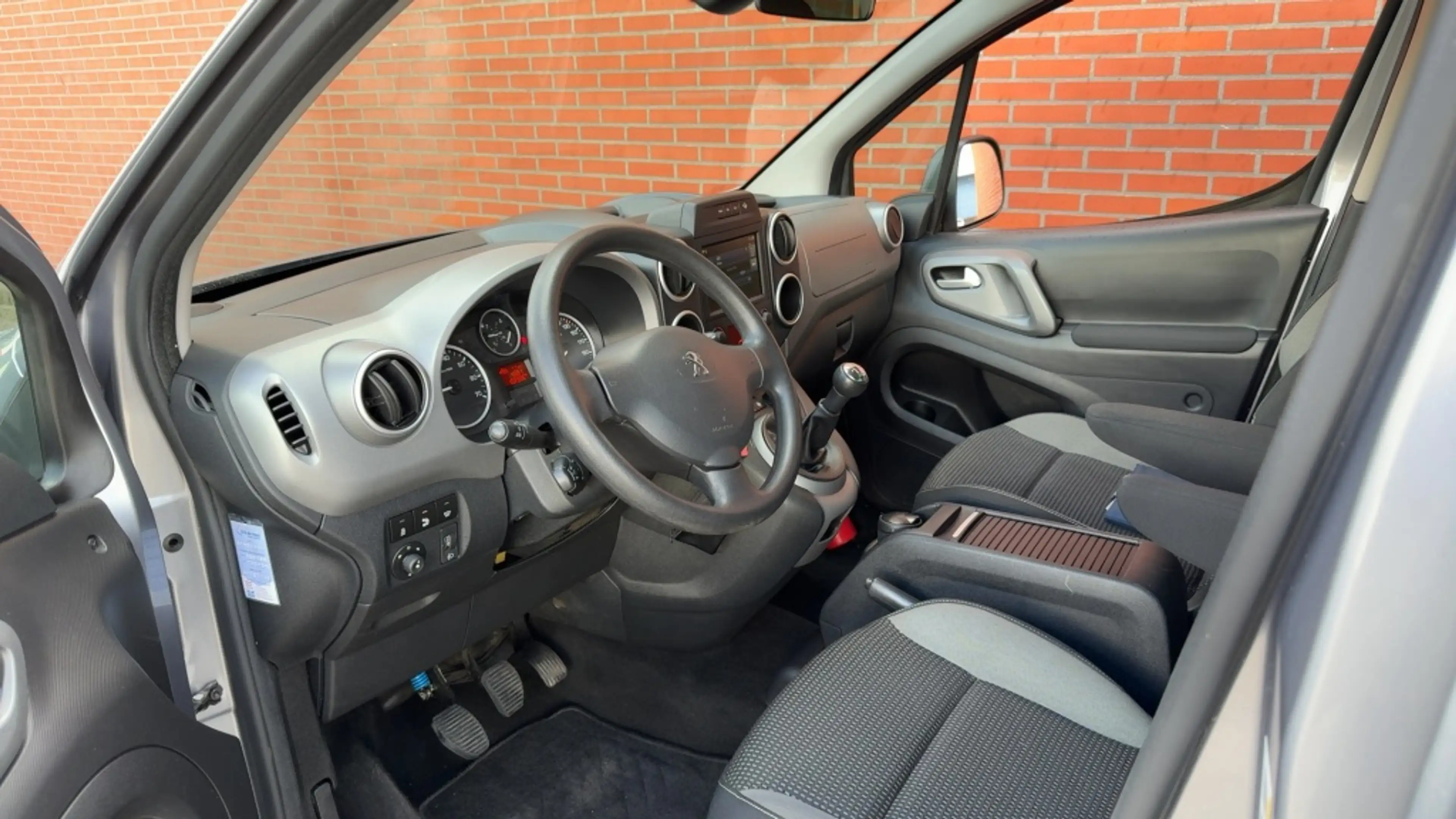 Peugeot Partner Tepee 1.2 PureTech 110PK Allure Camera Navigatie T — photo 34