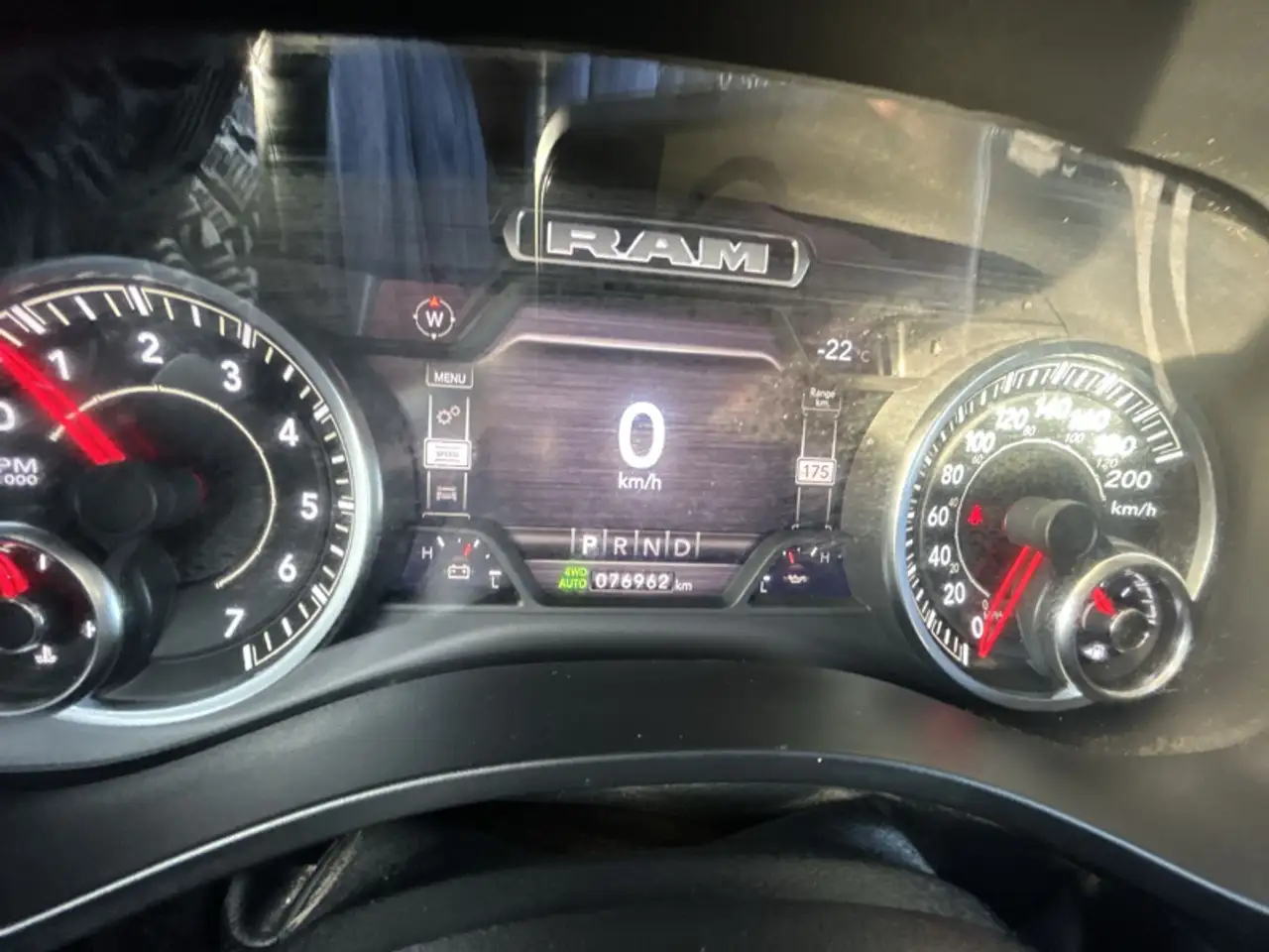 RAM 1500 снимка RAM 1500