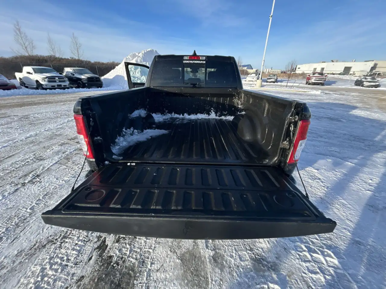 RAM 1500 снимка RAM 1500