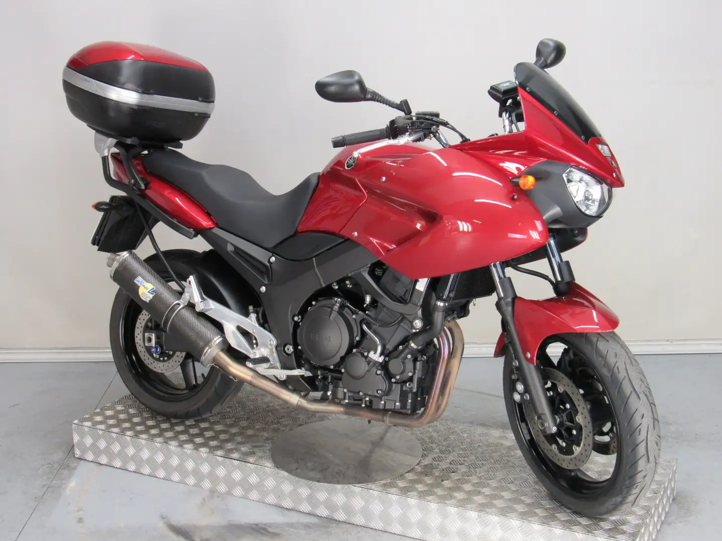 Yamaha TDM 900 Rosso - 2