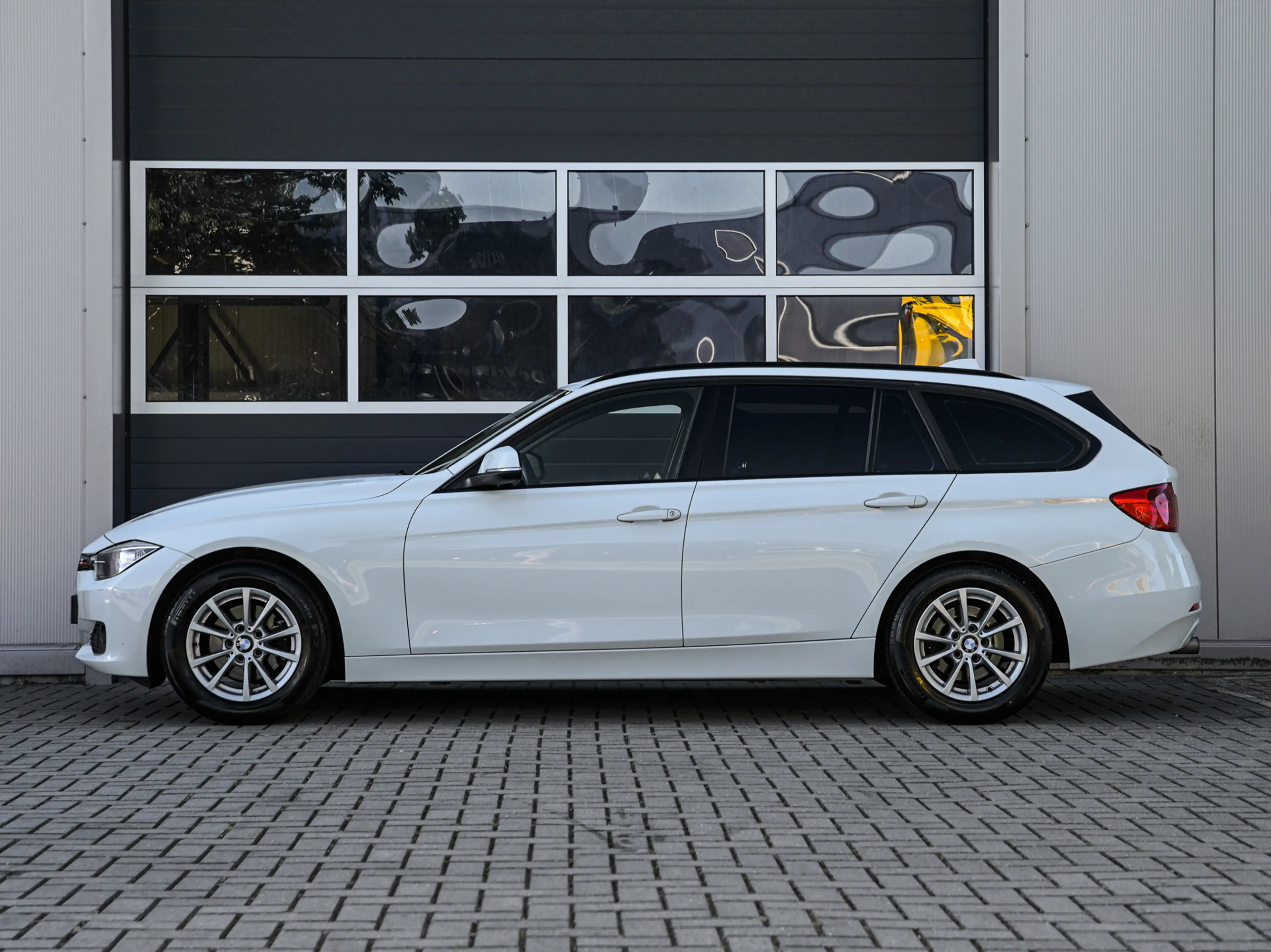 BMW 316 3-serie Touring 316i Executive Upgrade | Automaat — photo 4