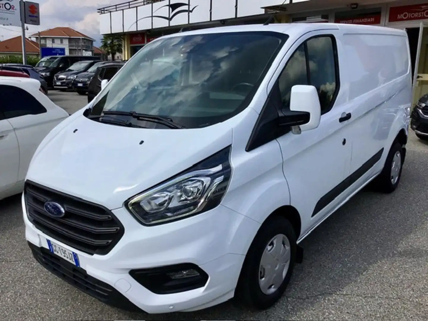 Ford Tourneo Custom 2.0 EcoBlue 130cv Trend Blanc - 1