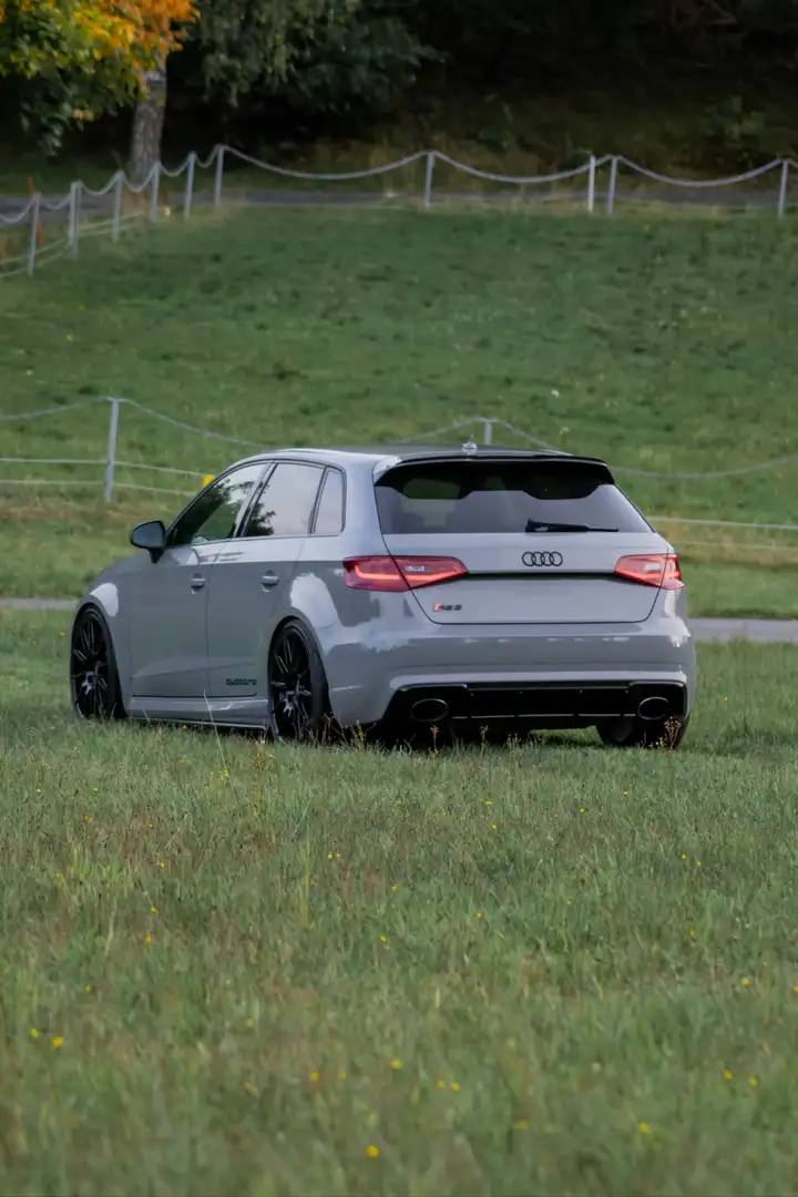 Audi RS3 Sportback S tronic Grey - 2