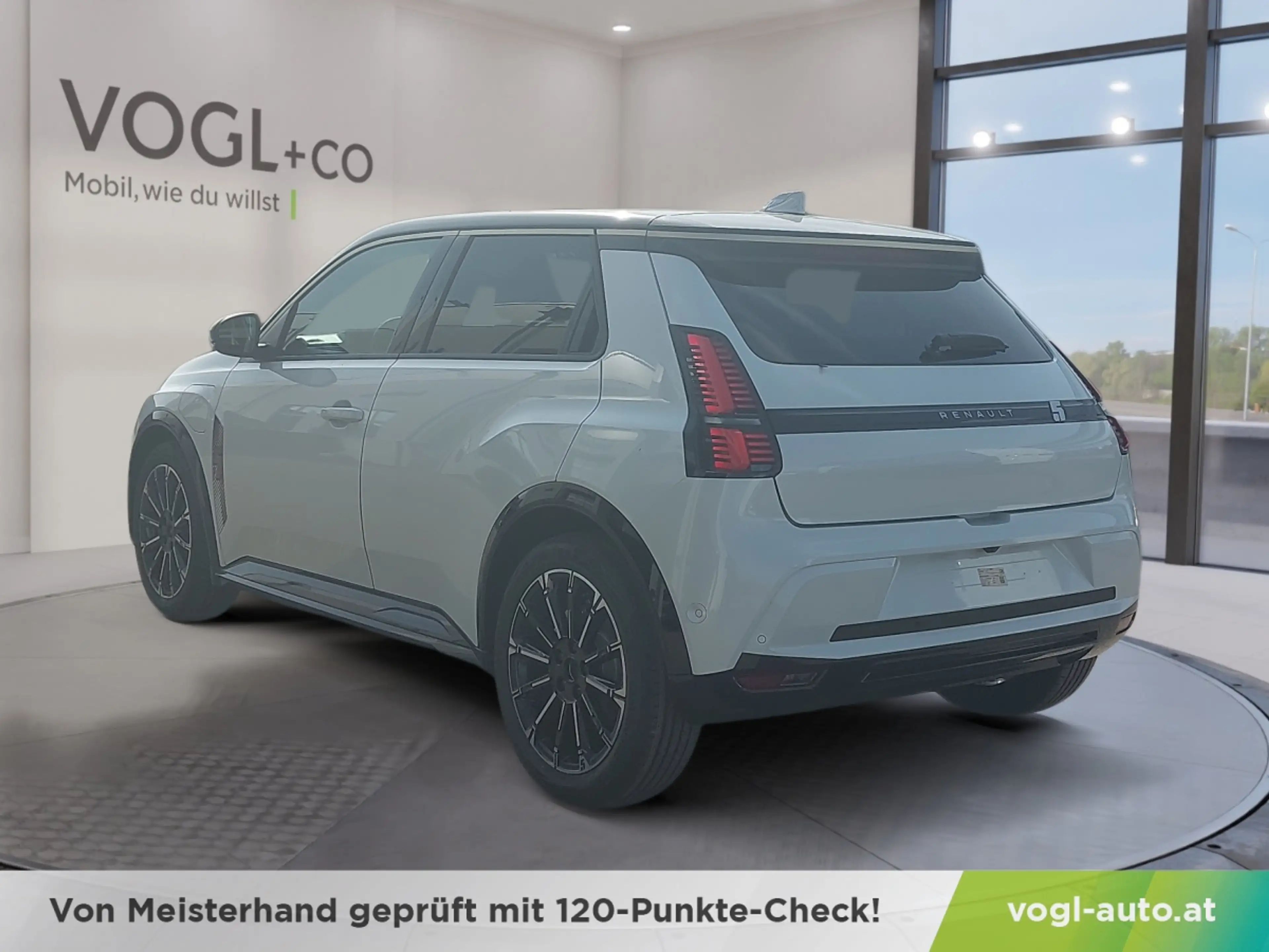 Renault R 5 E-TECH ELECTRIC Iconic Five 150 PS — photo 3