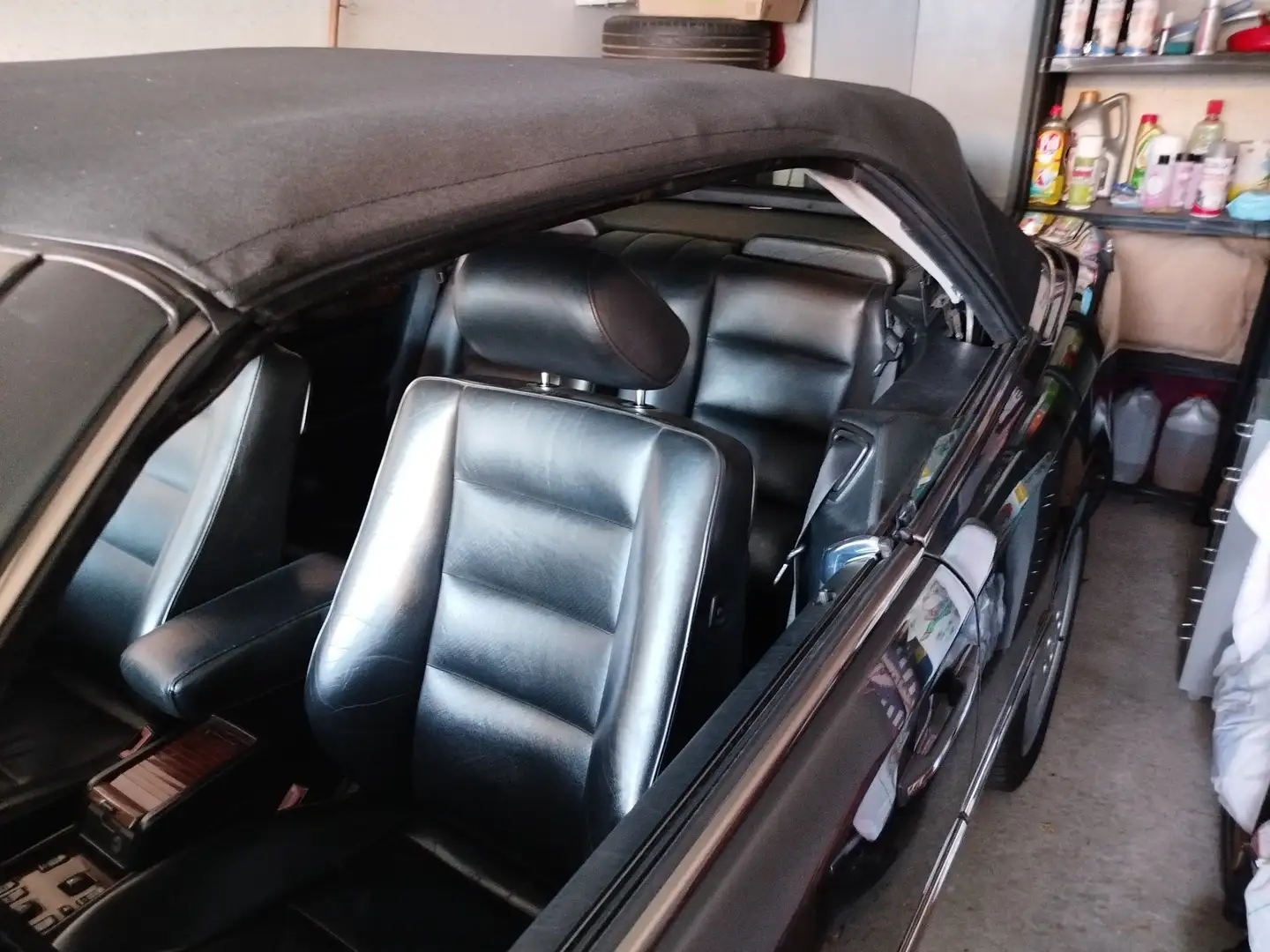 Mercedes-Benz CE 220 W124 220 Cabrio Schwarz - 1