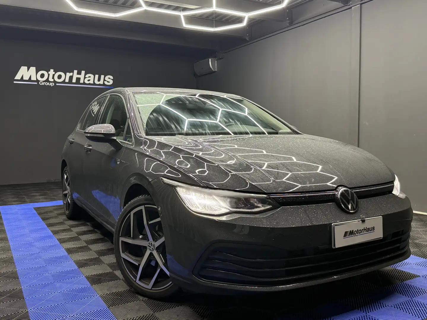 Volkswagen Golf 1.0 tsi Life 110cv Gris - 1