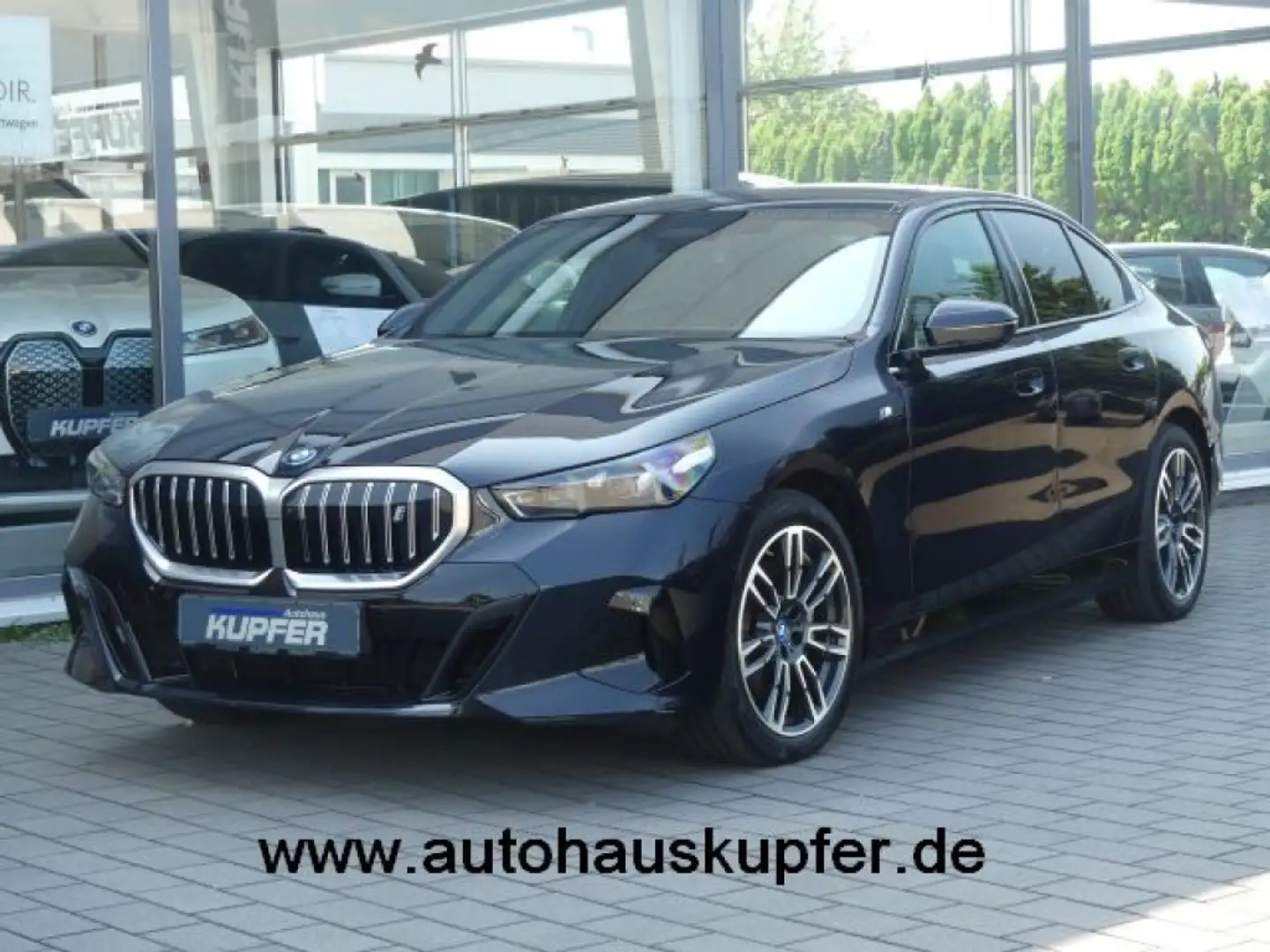 BMW i5 eDrive 40 M Sportp. HarmanKard-ACC°bel.Sitze Negro - 1