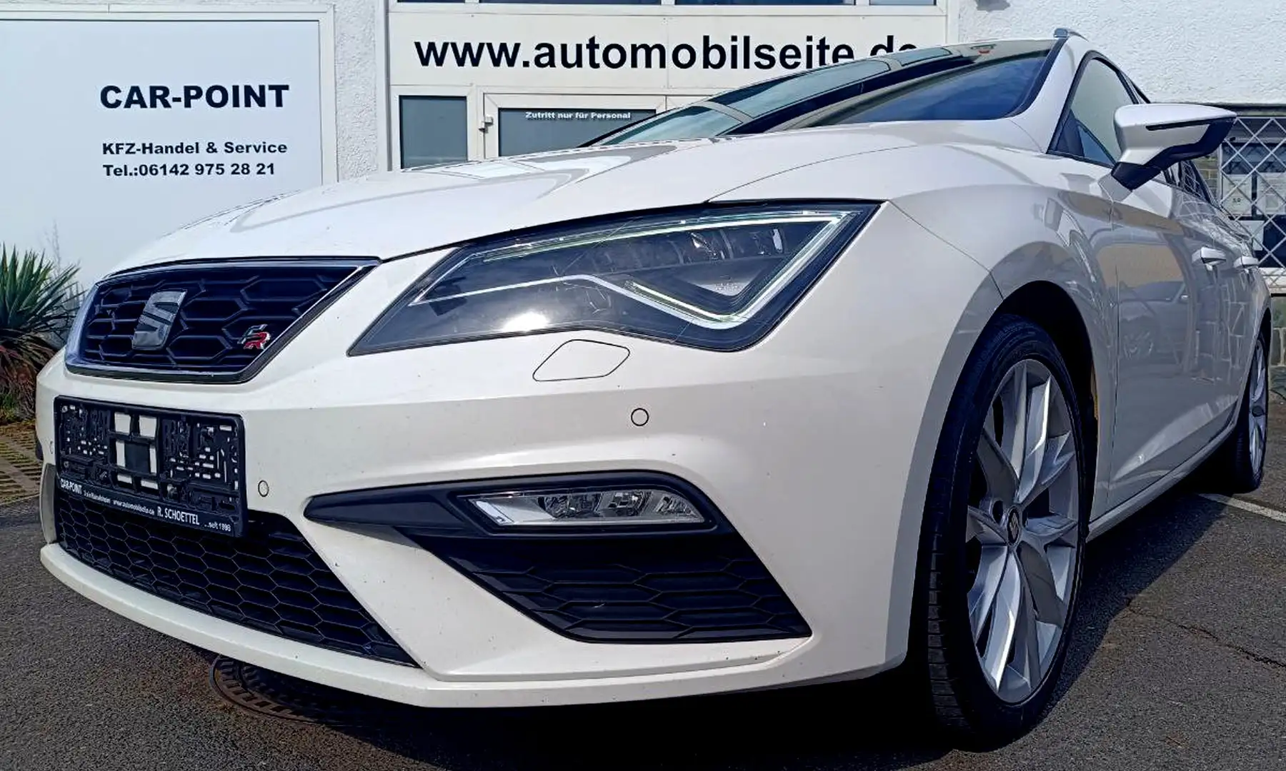 SEAT Leon Leon ST FR*TOP-SPORT-PAK*ALCANTARA*PANO*KAMERA* Wit - 2