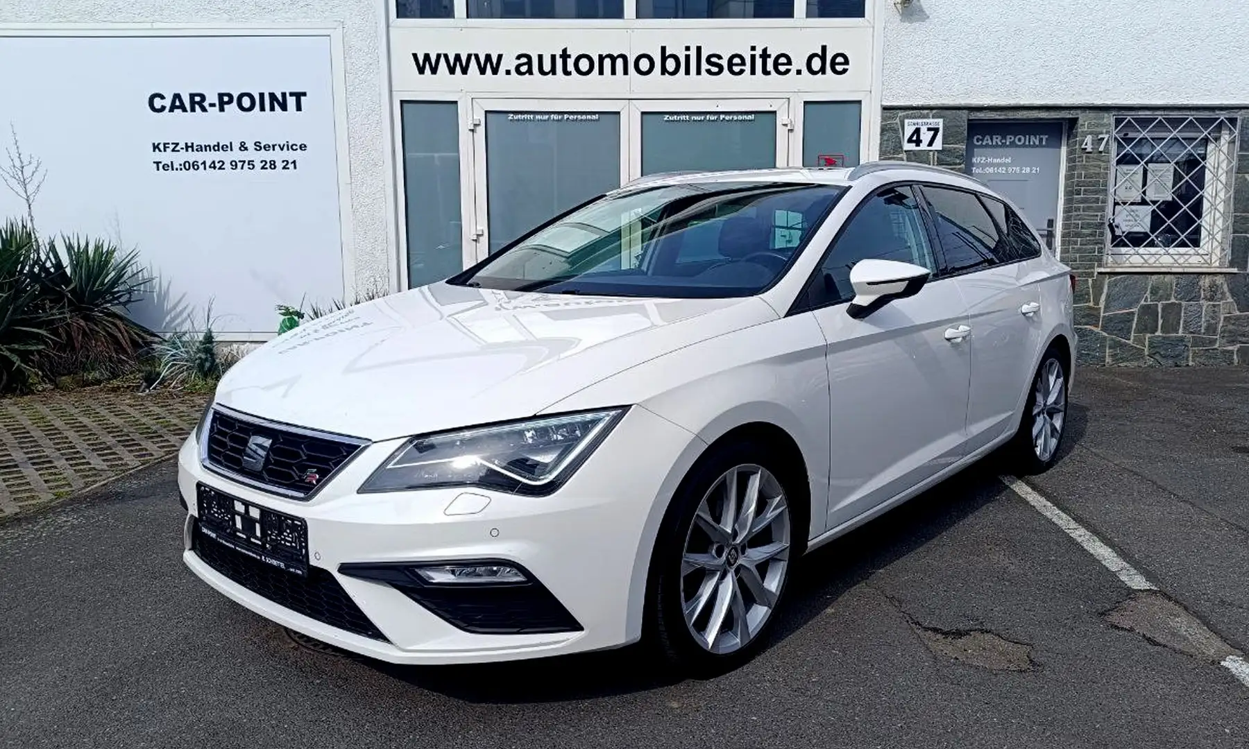 SEAT Leon Leon ST FR*TOP-SPORT-PAK*ALCANTARA*PANO*KAMERA* Wit - 1