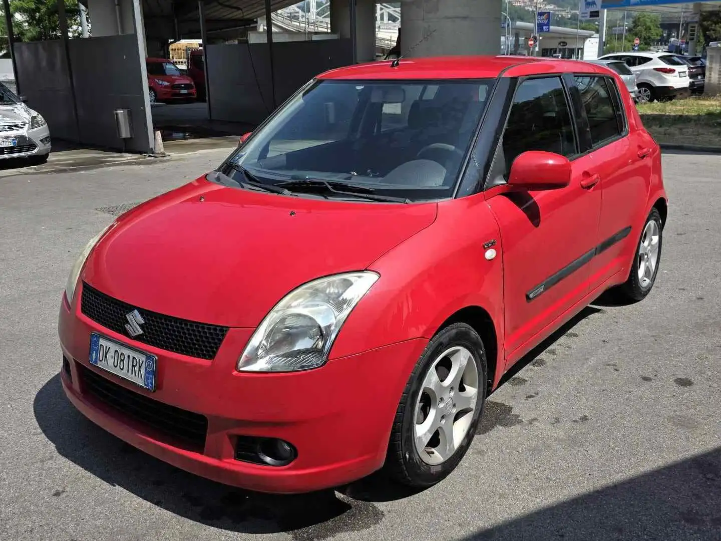 Suzuki Swift 1.3 DDiS 5P DOPPIO TRENO GOMME Rood - 1