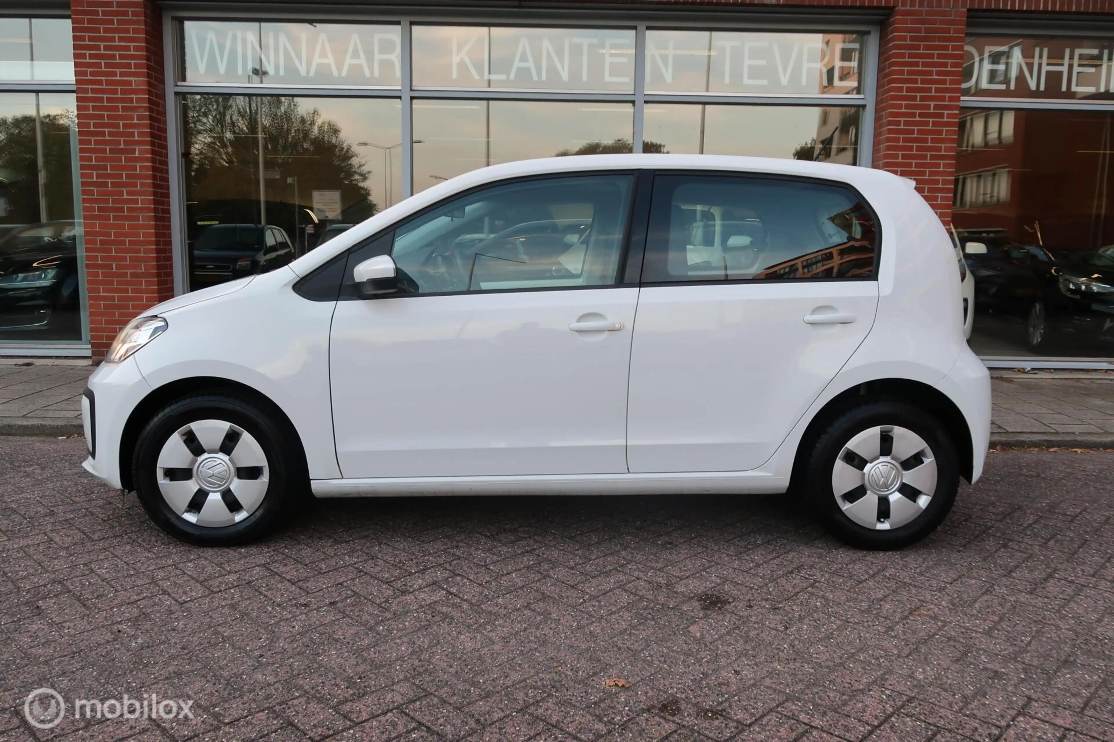 Volkswagen up! 1.0 BMT high up! Airco NAP 60 PK — photo 4