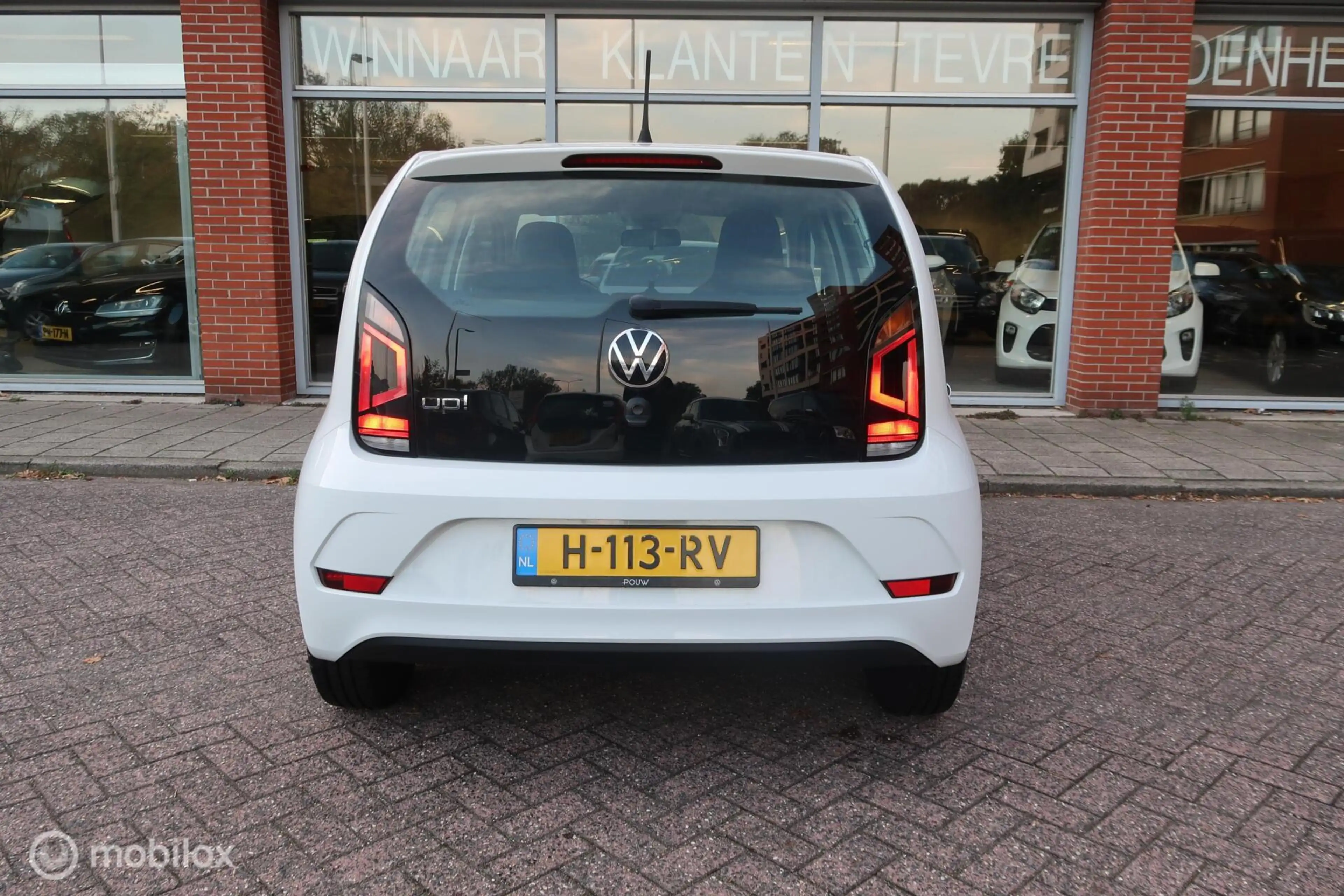 Volkswagen up! 1.0 BMT high up! Airco NAP 60 PK — photo 8