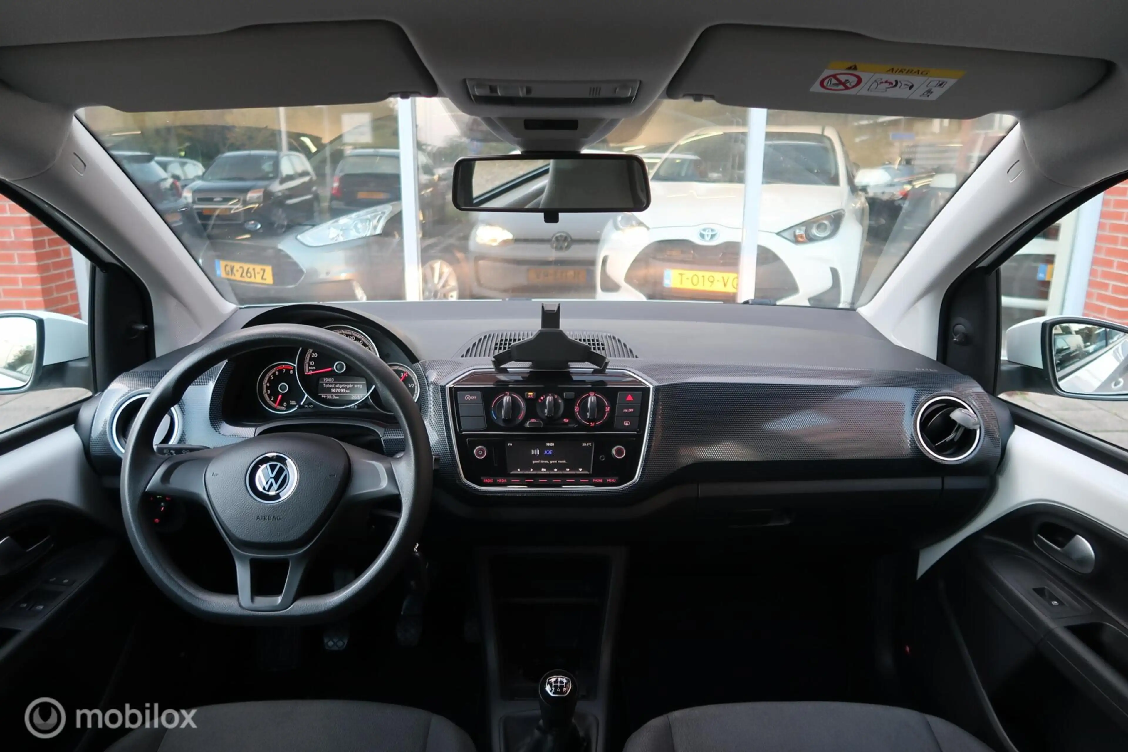 Volkswagen up! 1.0 BMT high up! Airco NAP 60 PK — photo 9
