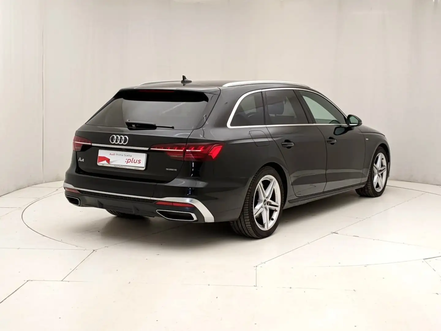 Audi A4 Avant 40 2.0 tdi mhev S line edition quattro 204cv Nero - 2