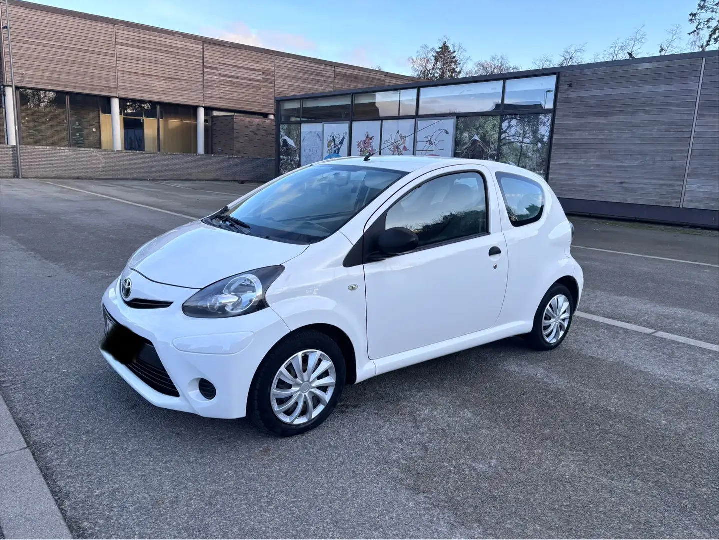 Toyota Aygo 1.0i Active - 1