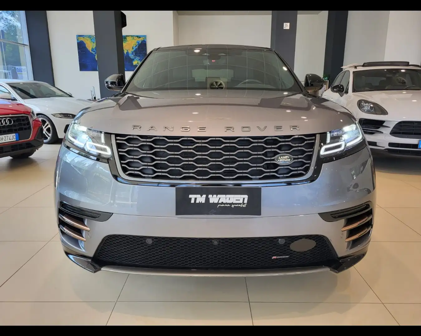 Land Rover Range Rover Velar 2.0D I4 204 CV R-Dynamic HSE 2023 Gris - 2