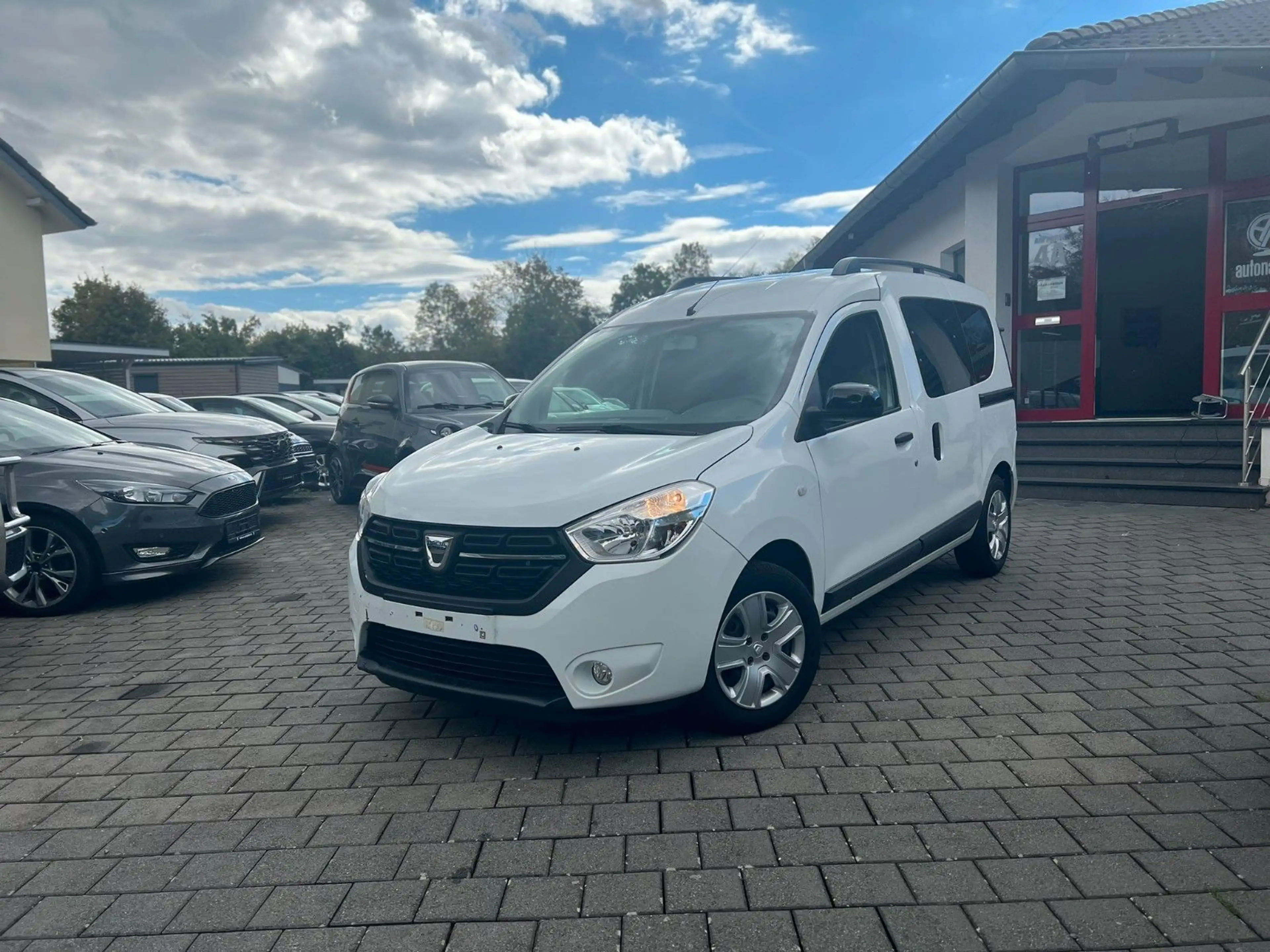 Dacia Dokker Comfort 1.3 KLIMA TMPT PDC — photo 2