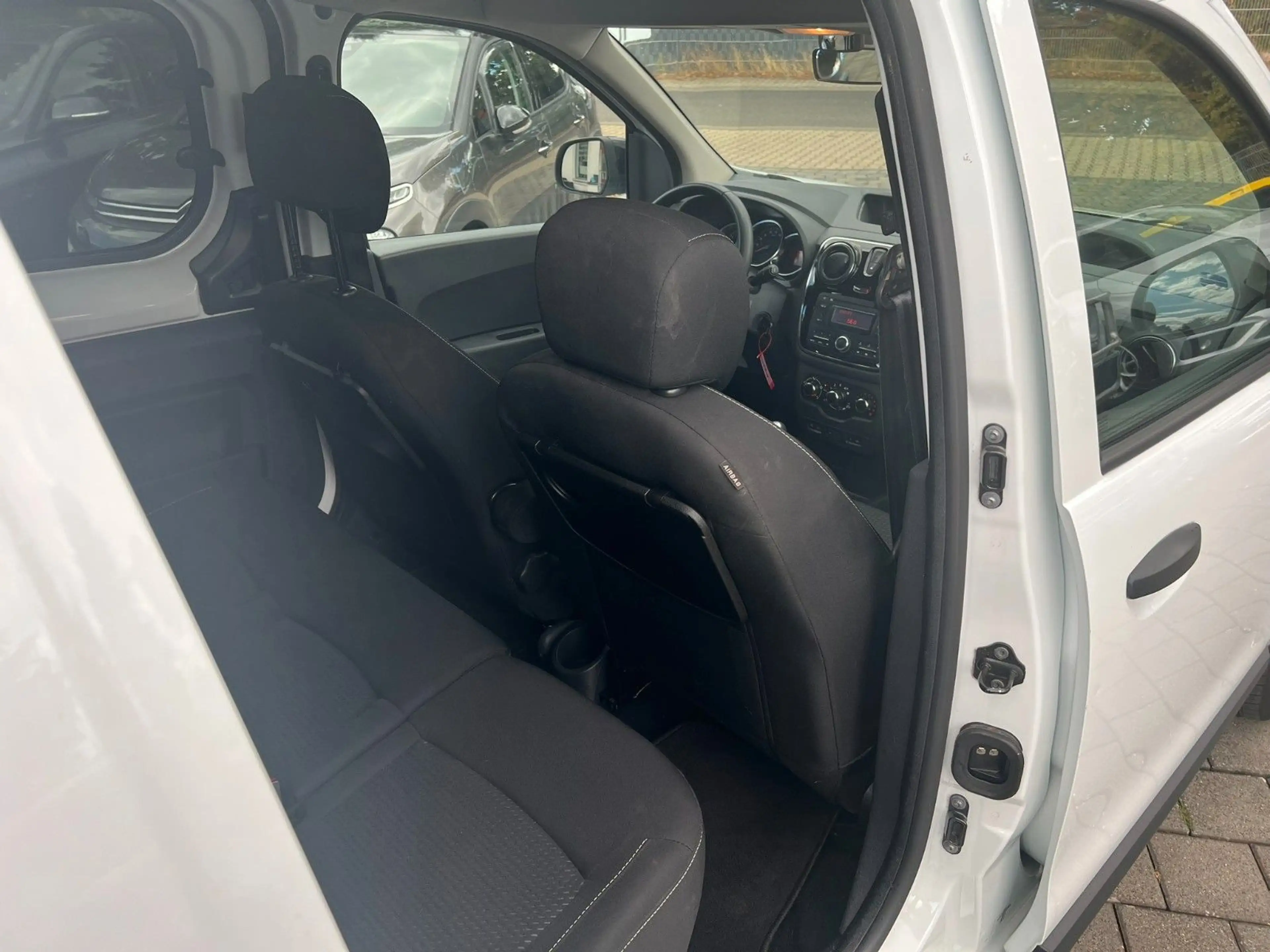 Dacia Dokker Comfort 1.3 KLIMA TMPT PDC — photo 10