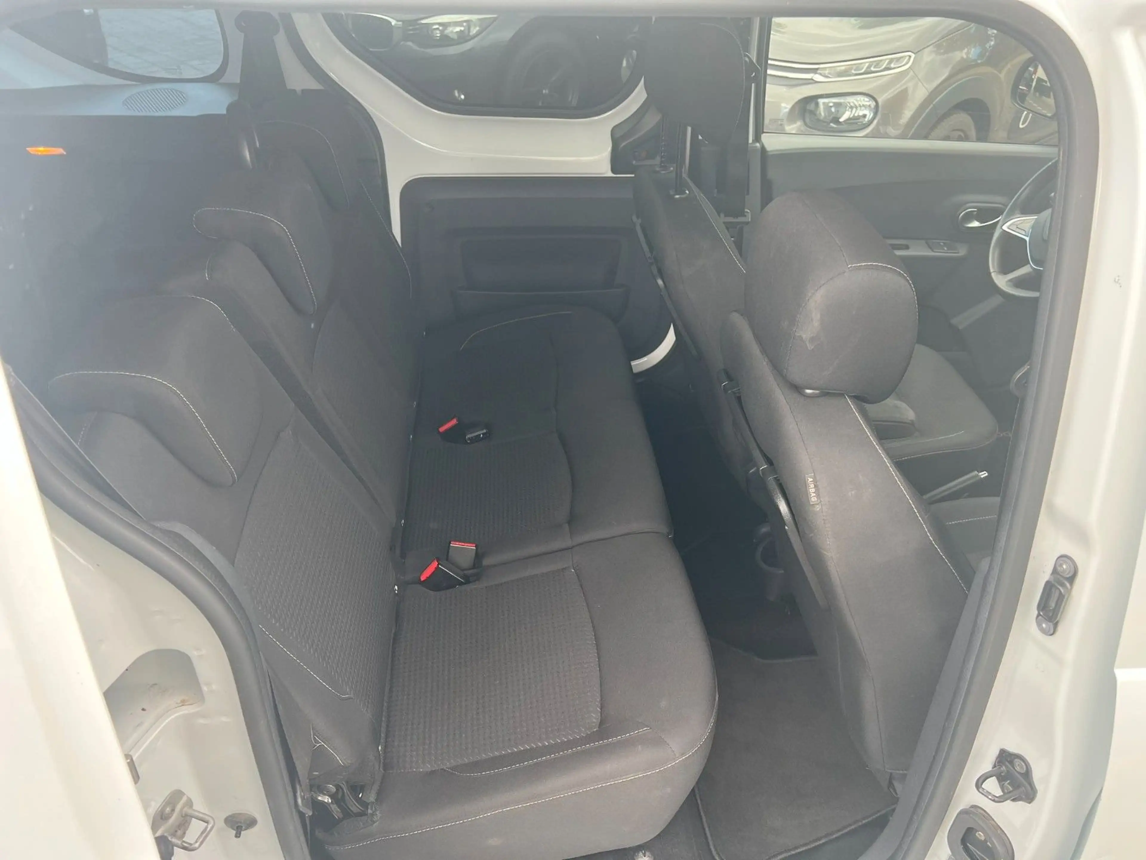 Dacia Dokker Comfort 1.3 KLIMA TMPT PDC — photo 8
