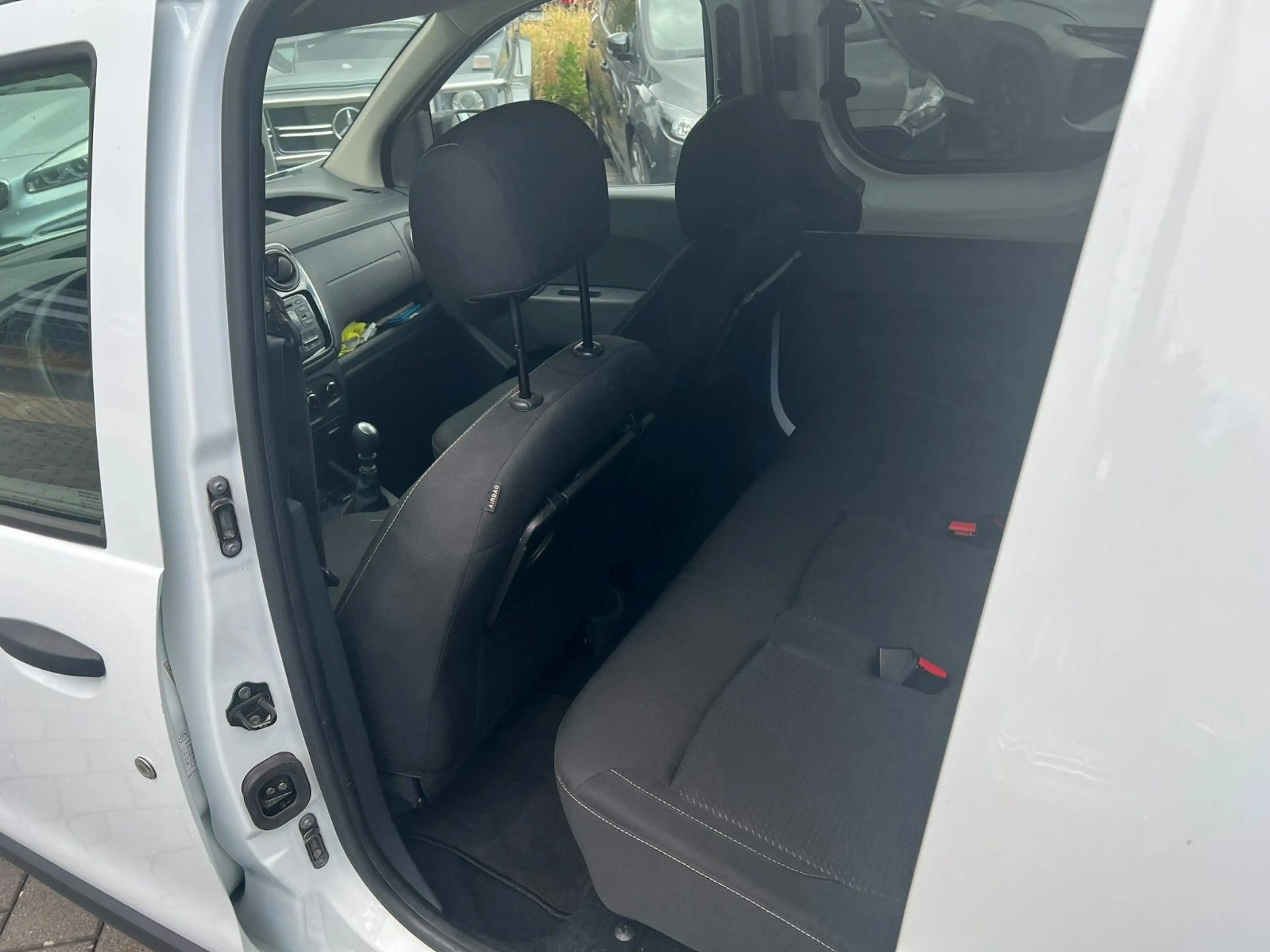 Dacia Dokker Comfort 1.3 KLIMA TMPT PDC — photo 14