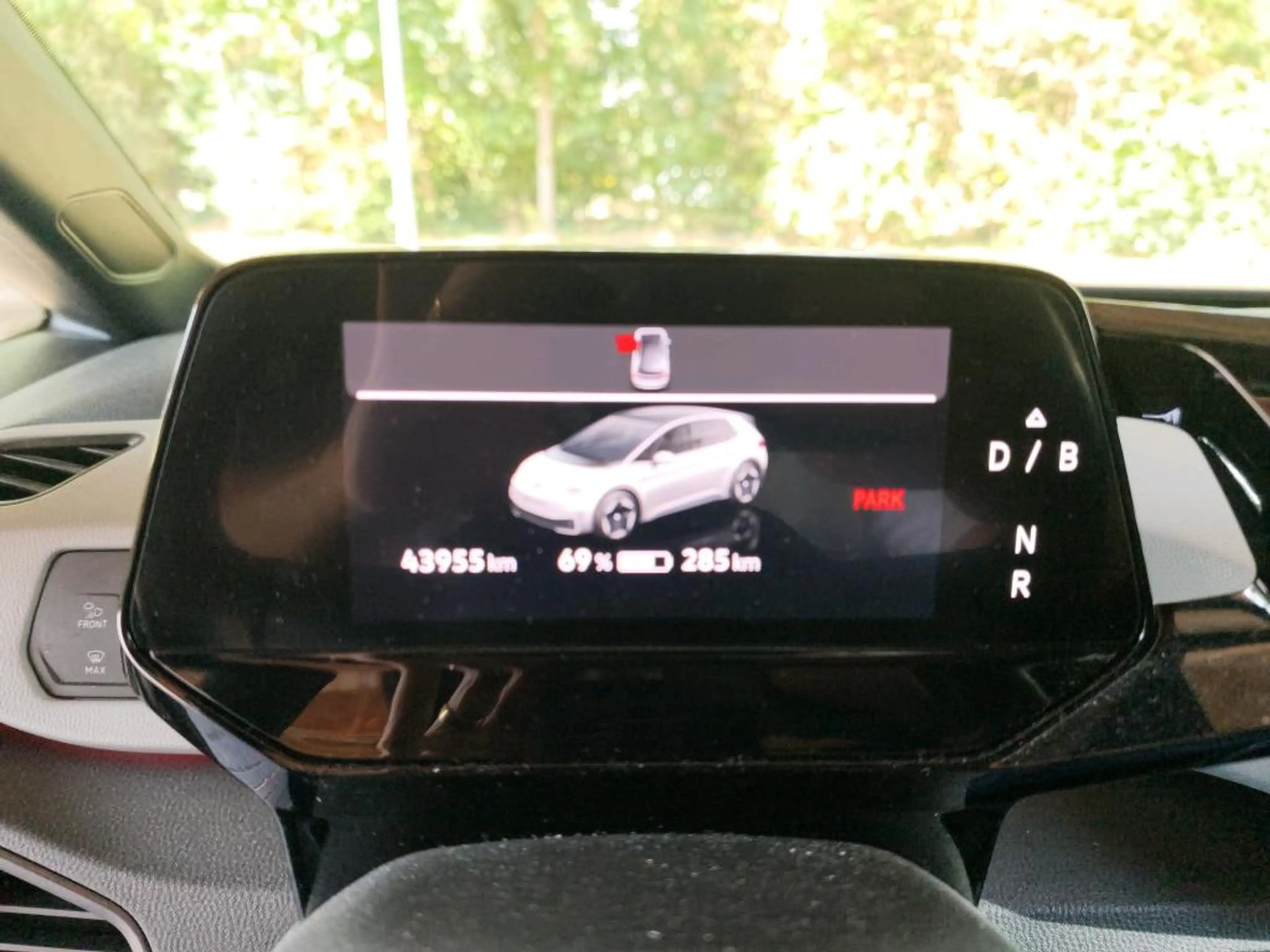 Volkswagen ID.3 First Plus 58 kWh / Navigatie / LED Matrix / LM 19 — photo 11