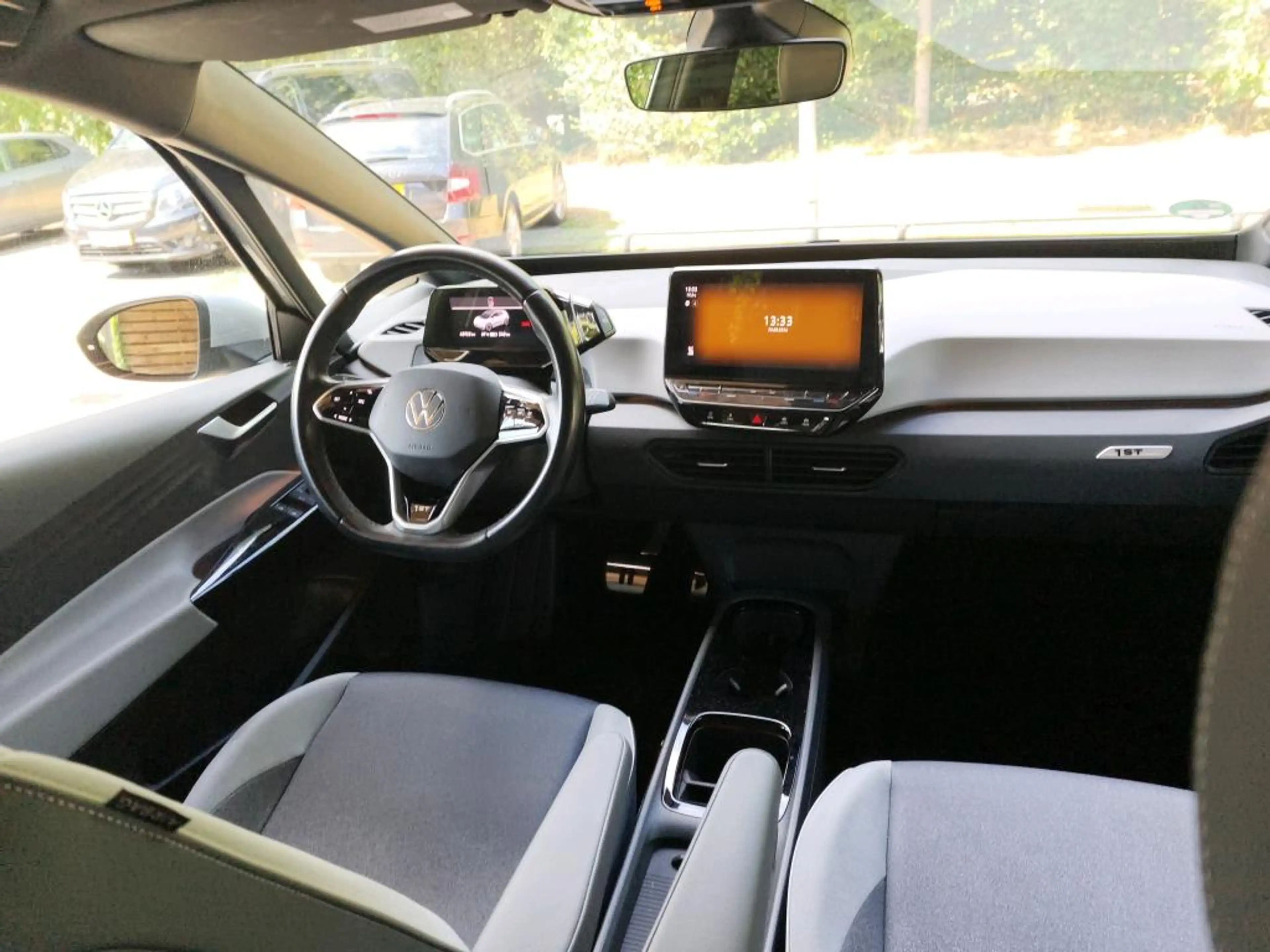 Volkswagen ID.3 First Plus 58 kWh / Navigatie / LED Matrix / LM 19 — photo 4